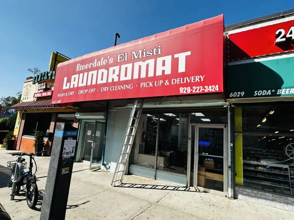 Riverdale’s El Misti Laundromat thumbnail 4