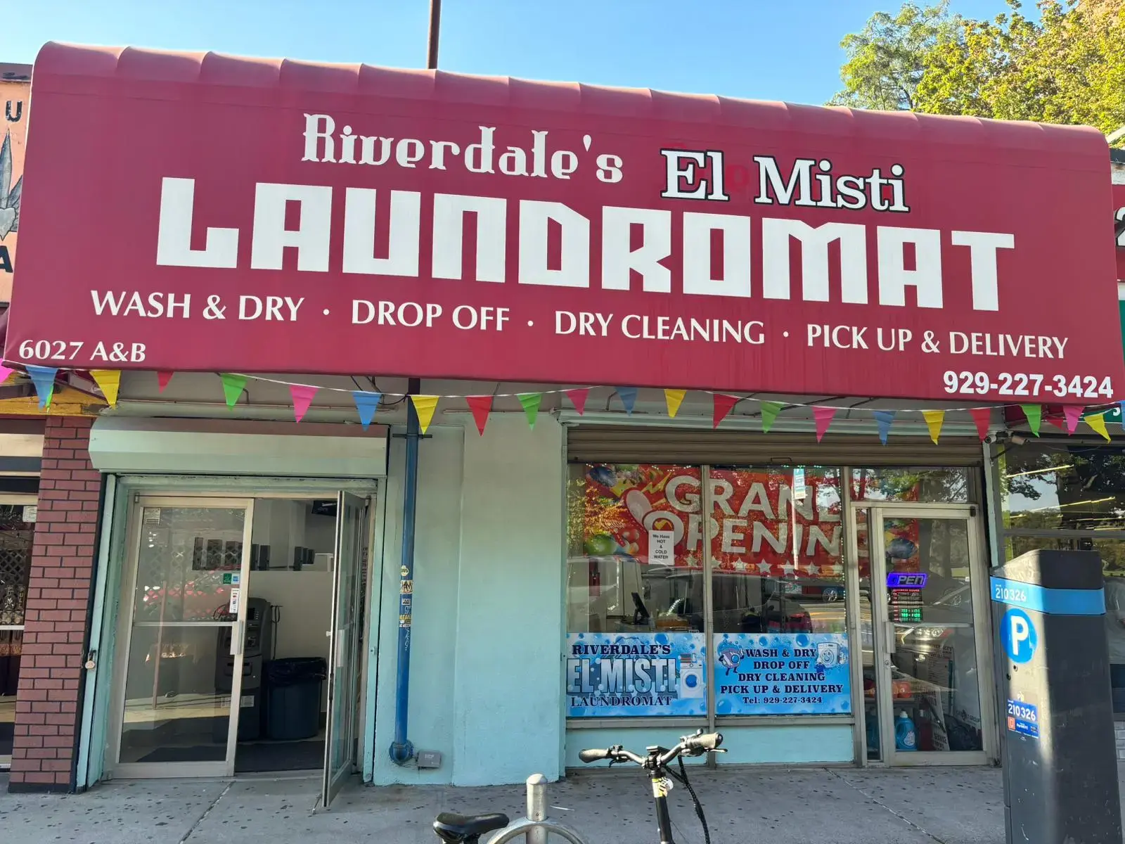 Riverdale’s El Misti Laundromat thumbnail 20