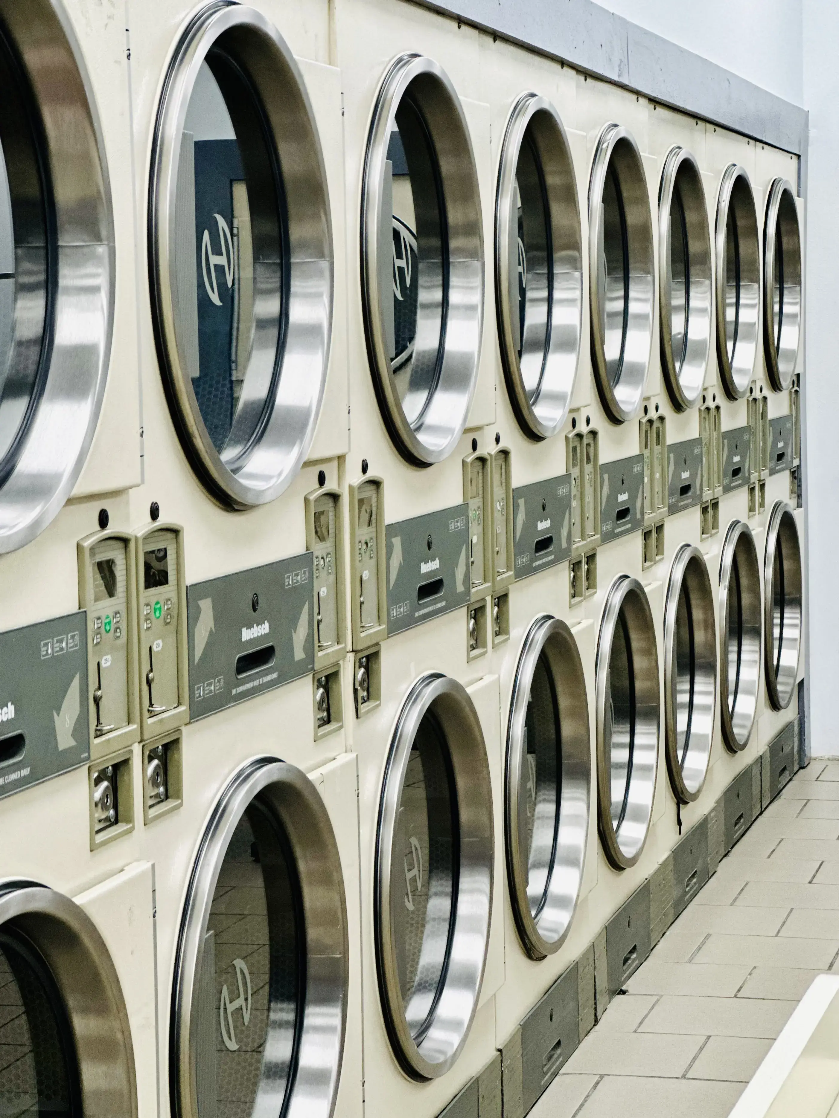 Riverdale’s El Misti Laundromat thumbnail 14