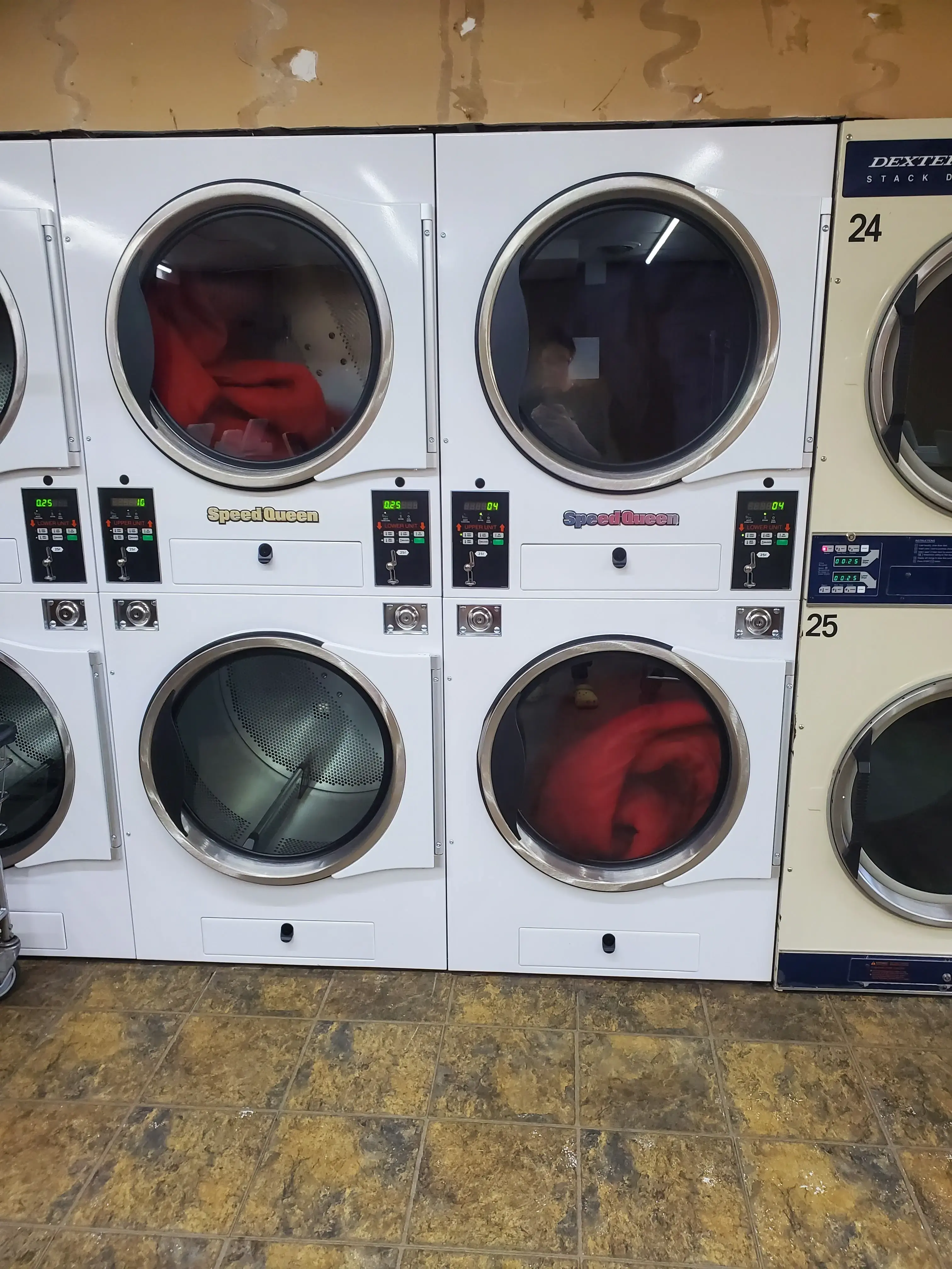 Riverside Cleaners Coin Op Laundromat - Image 10