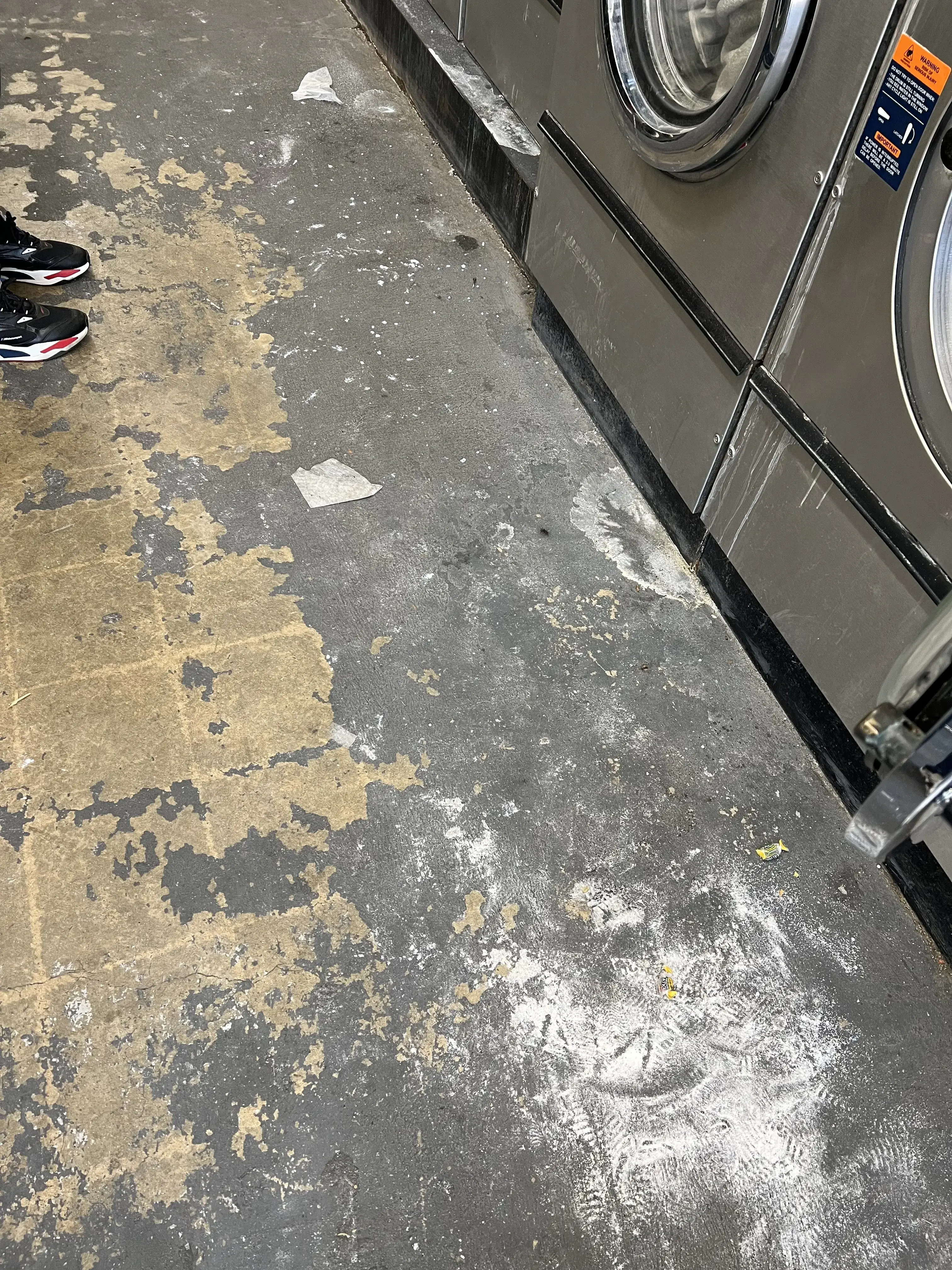 Riverside Coin Laundry thumbnail 5