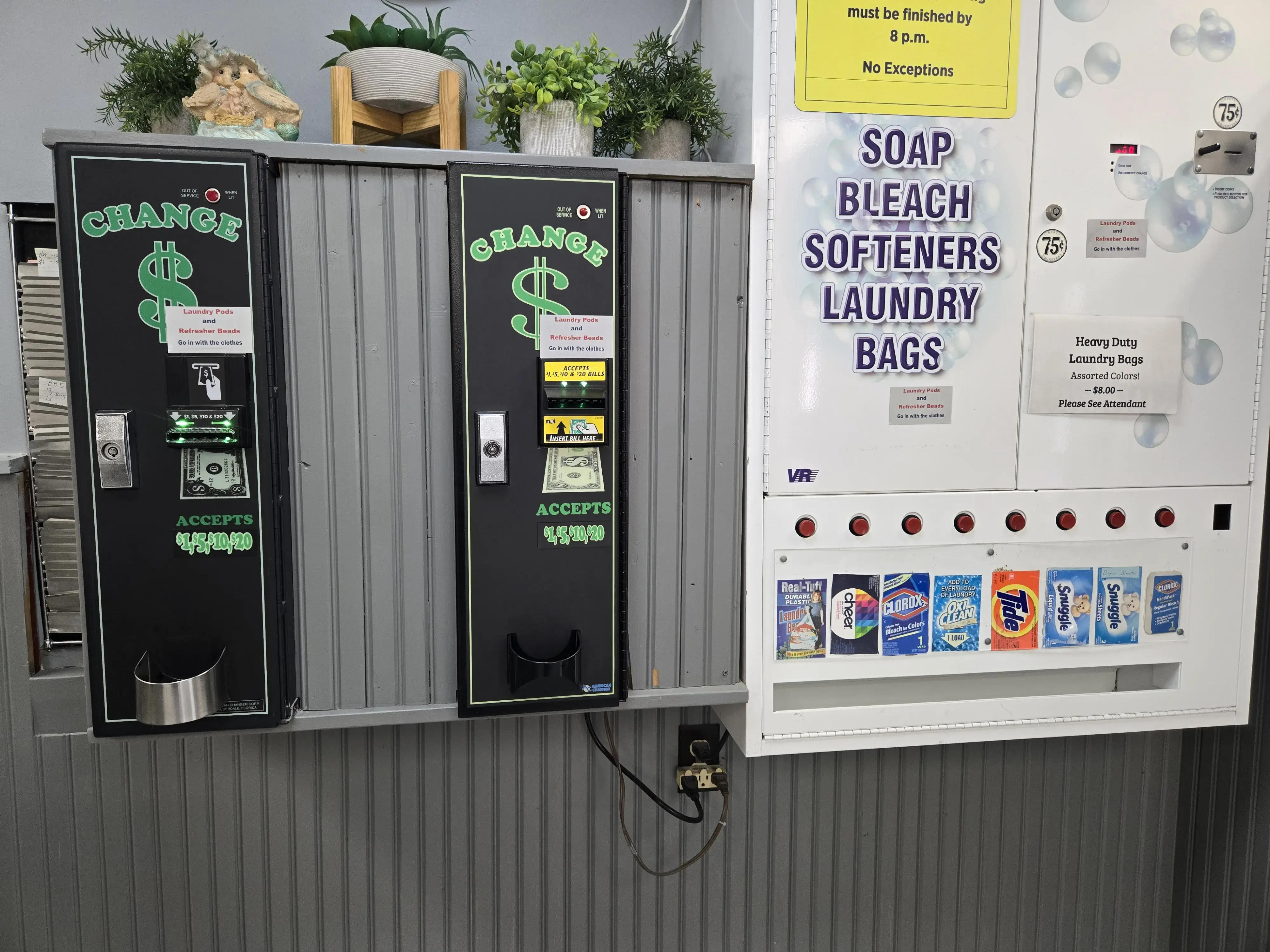 Riverside Laundromat-Car Wash thumbnail 2