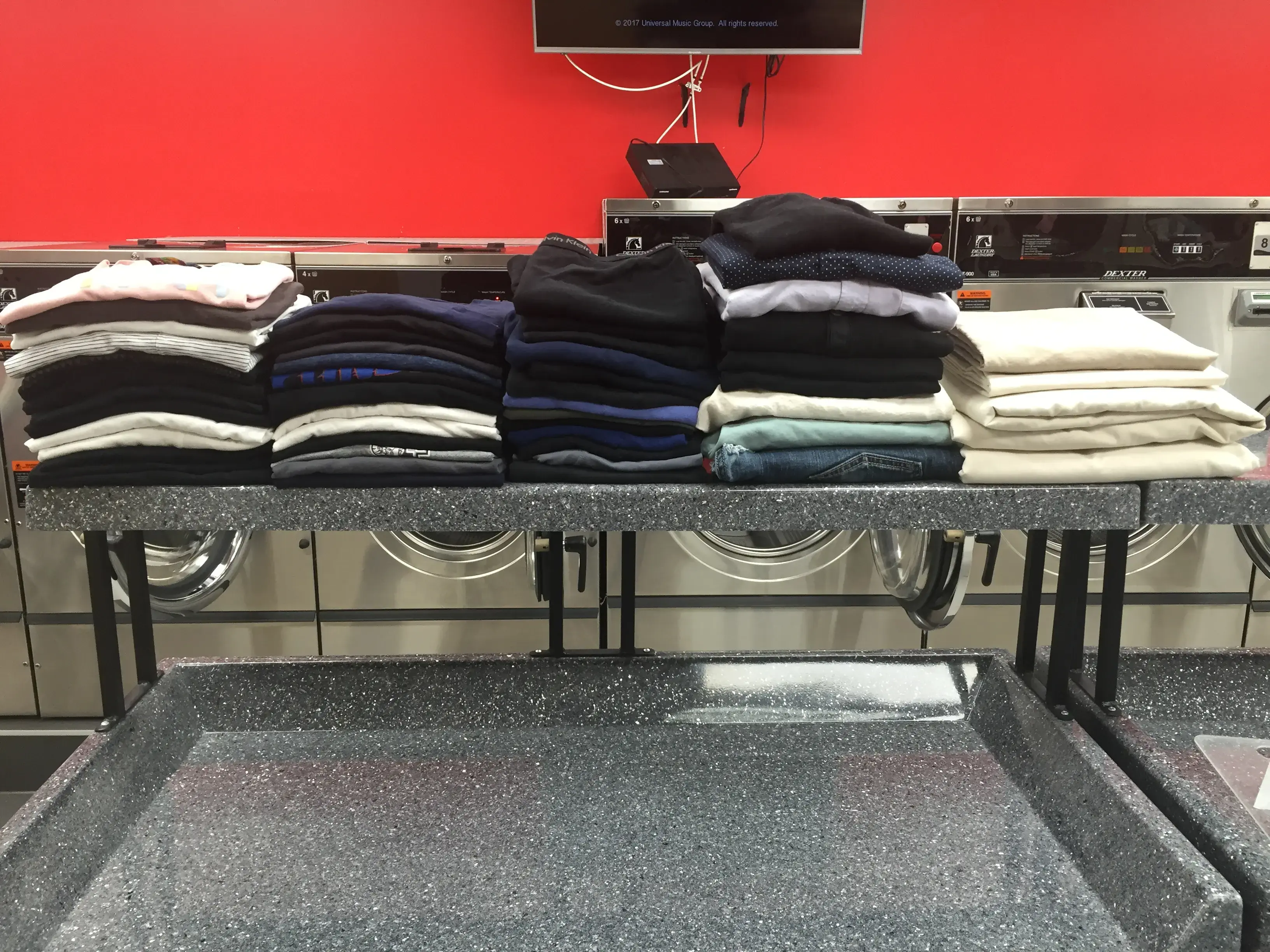 Riverside Laundromat & Dry Cleaning thumbnail 2