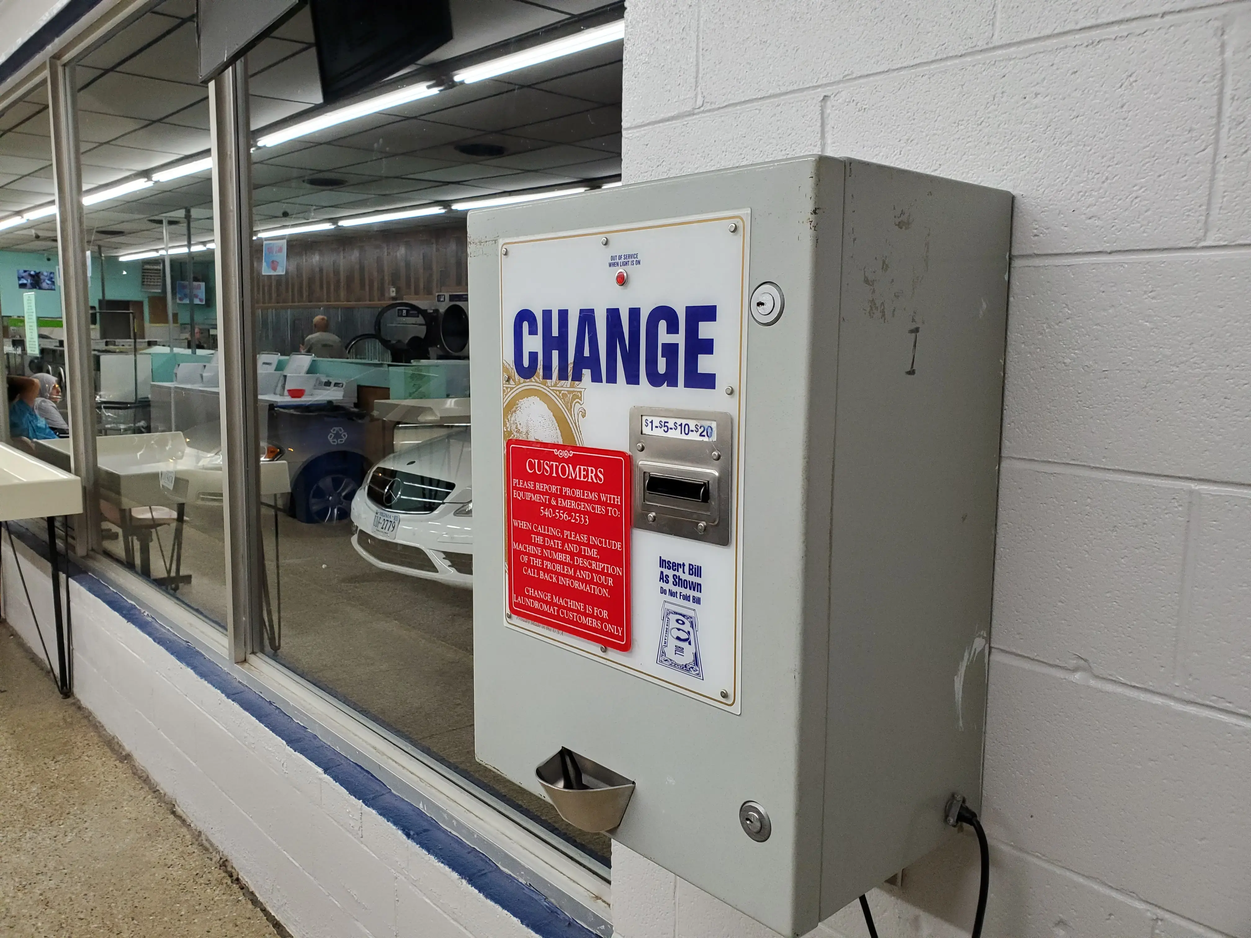 Riverside Laundromat - Image 15