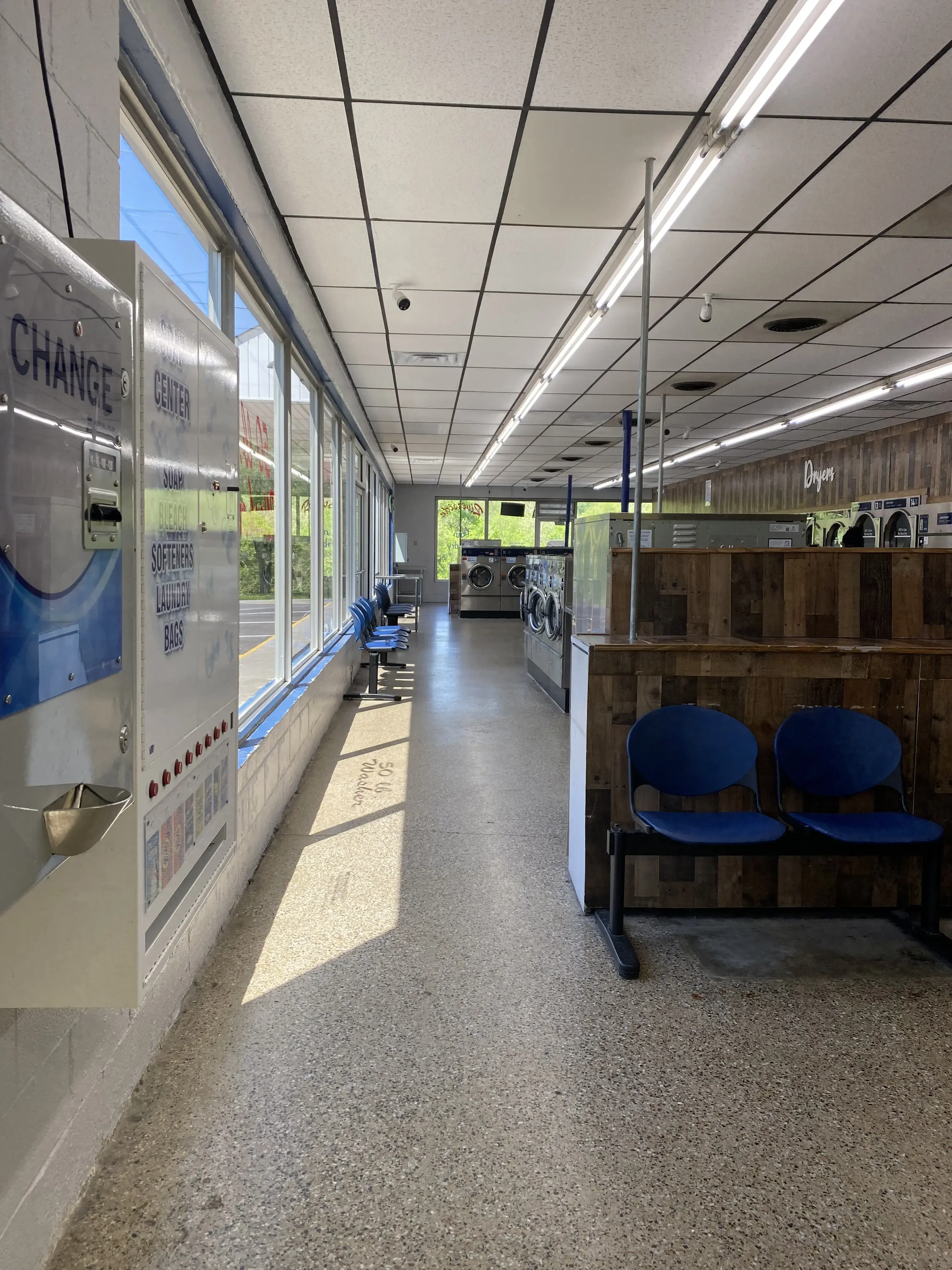 Riverside Laundromat - Image 7