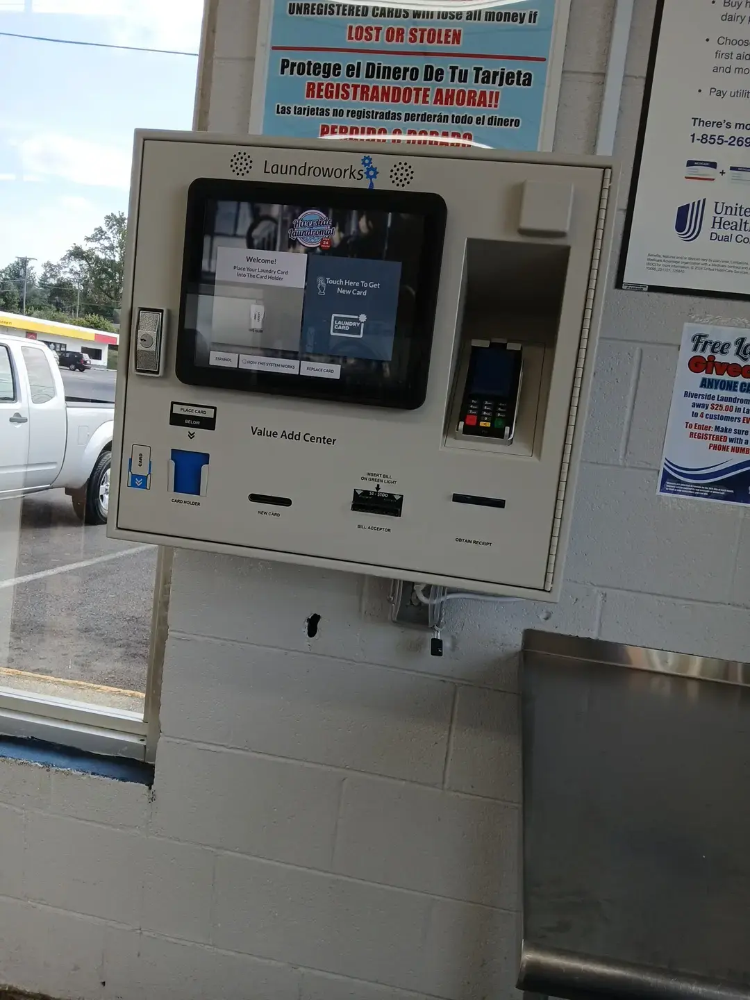 Riverside Laundromat thumbnail 6