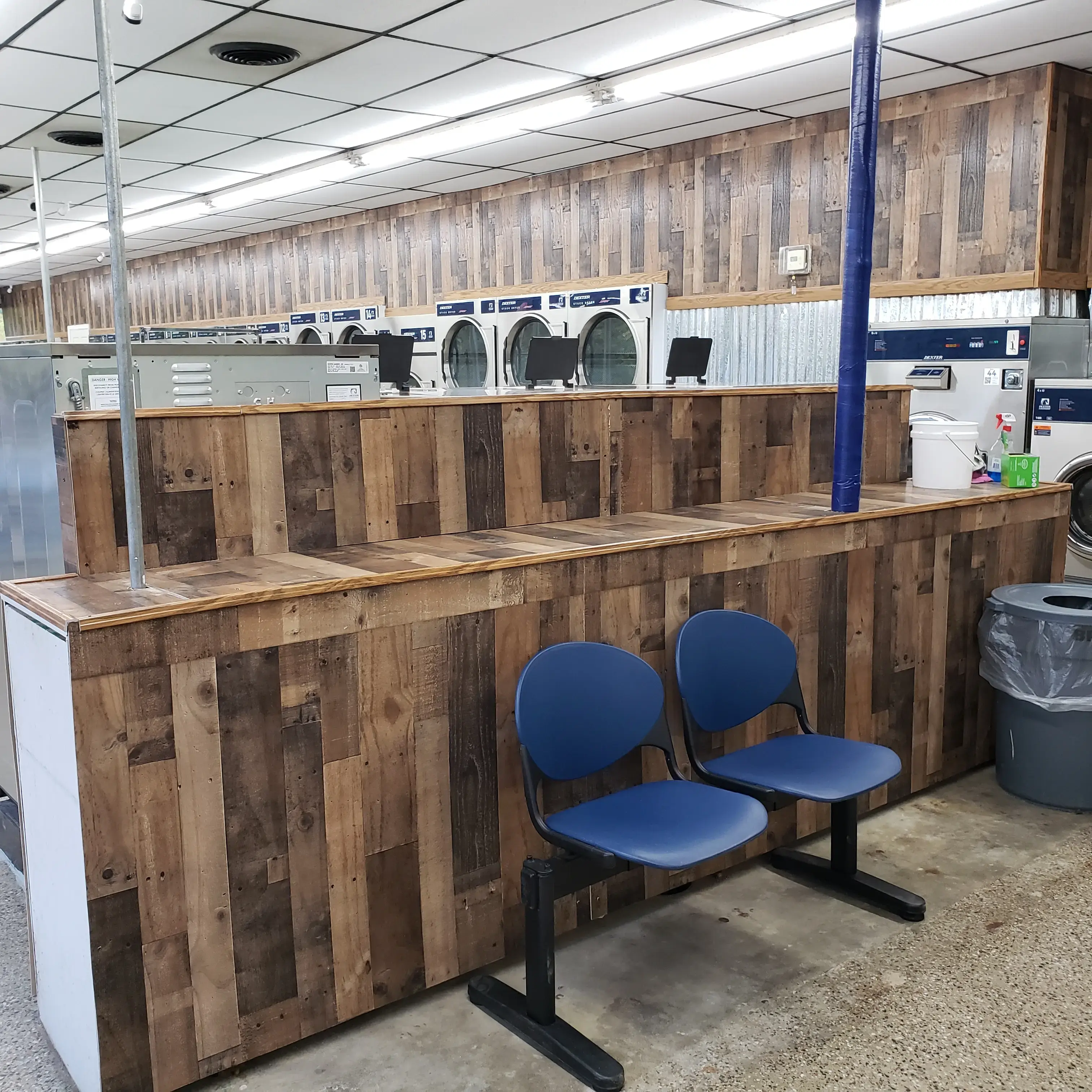 Riverside Laundromat - Image 5