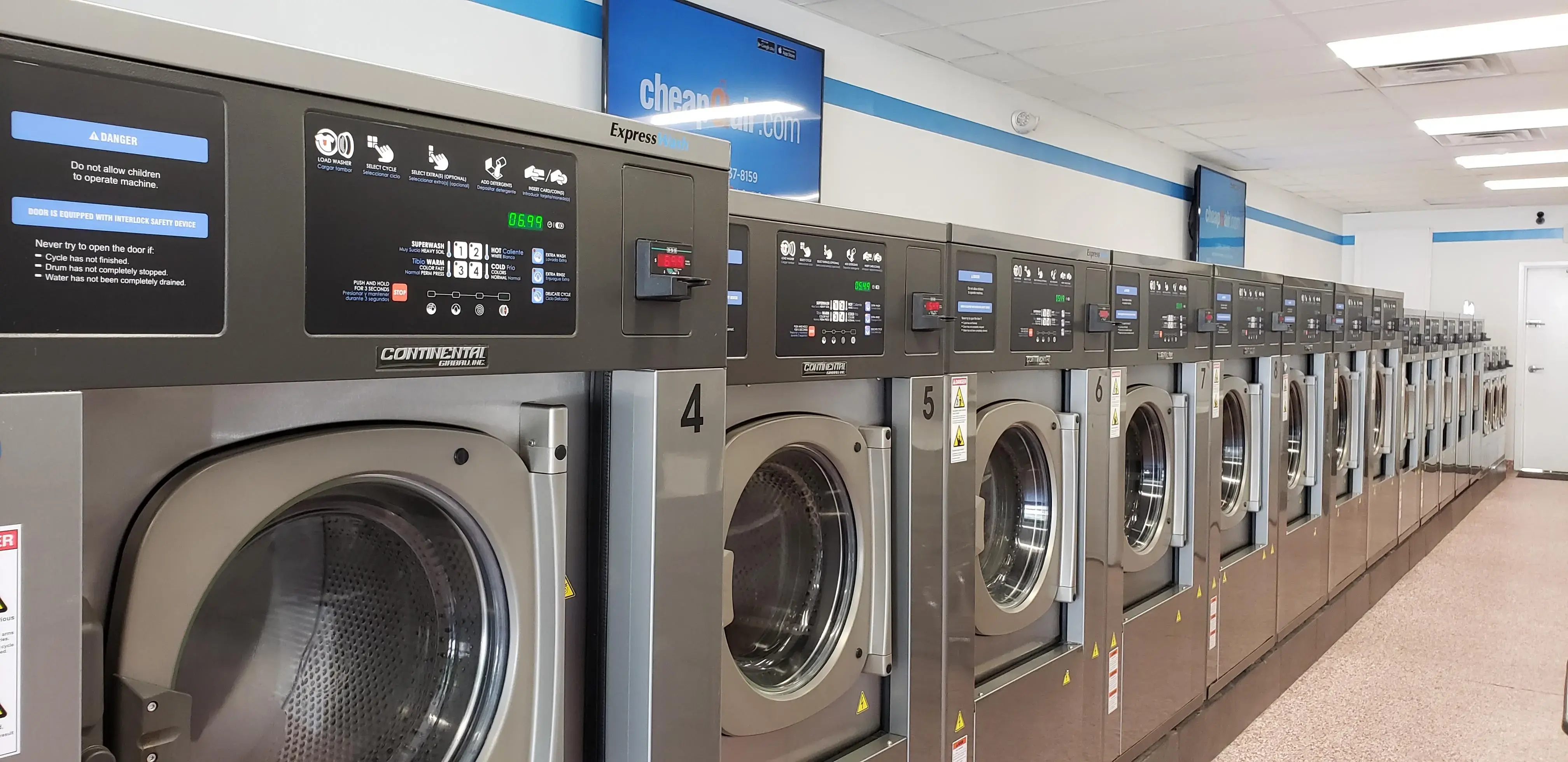 RIVERSIDE SQUARE LAUNDROMAT - OPEN 24 HOURS thumbnail 11