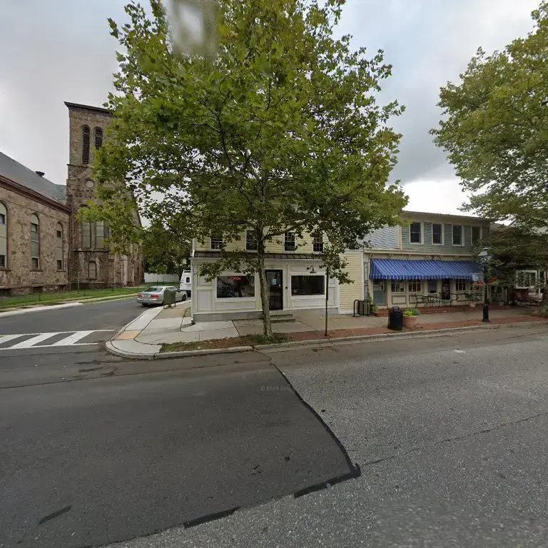 Rivertown Laundromat - Image 1