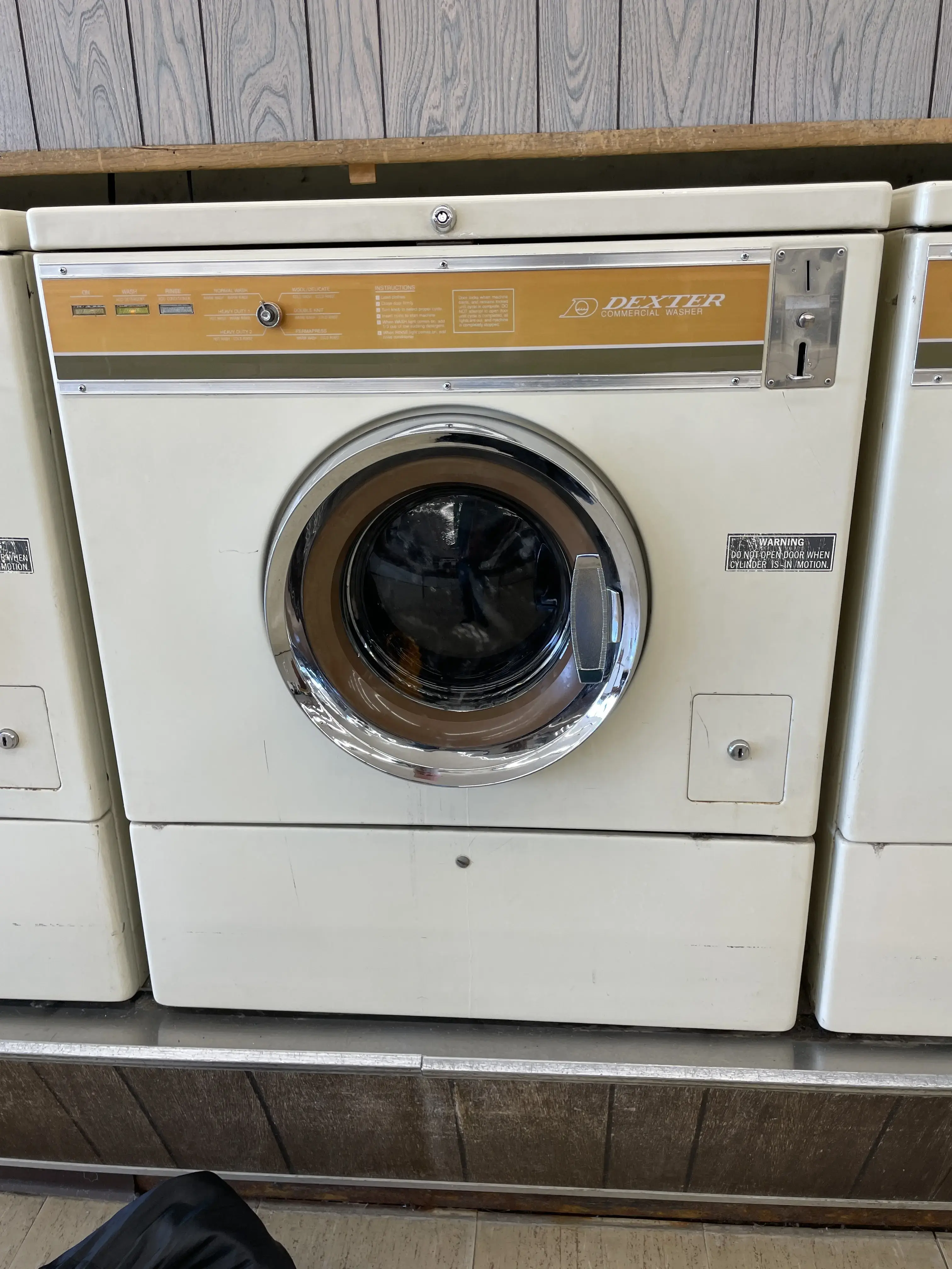 Riverview Laundromat - Image 4