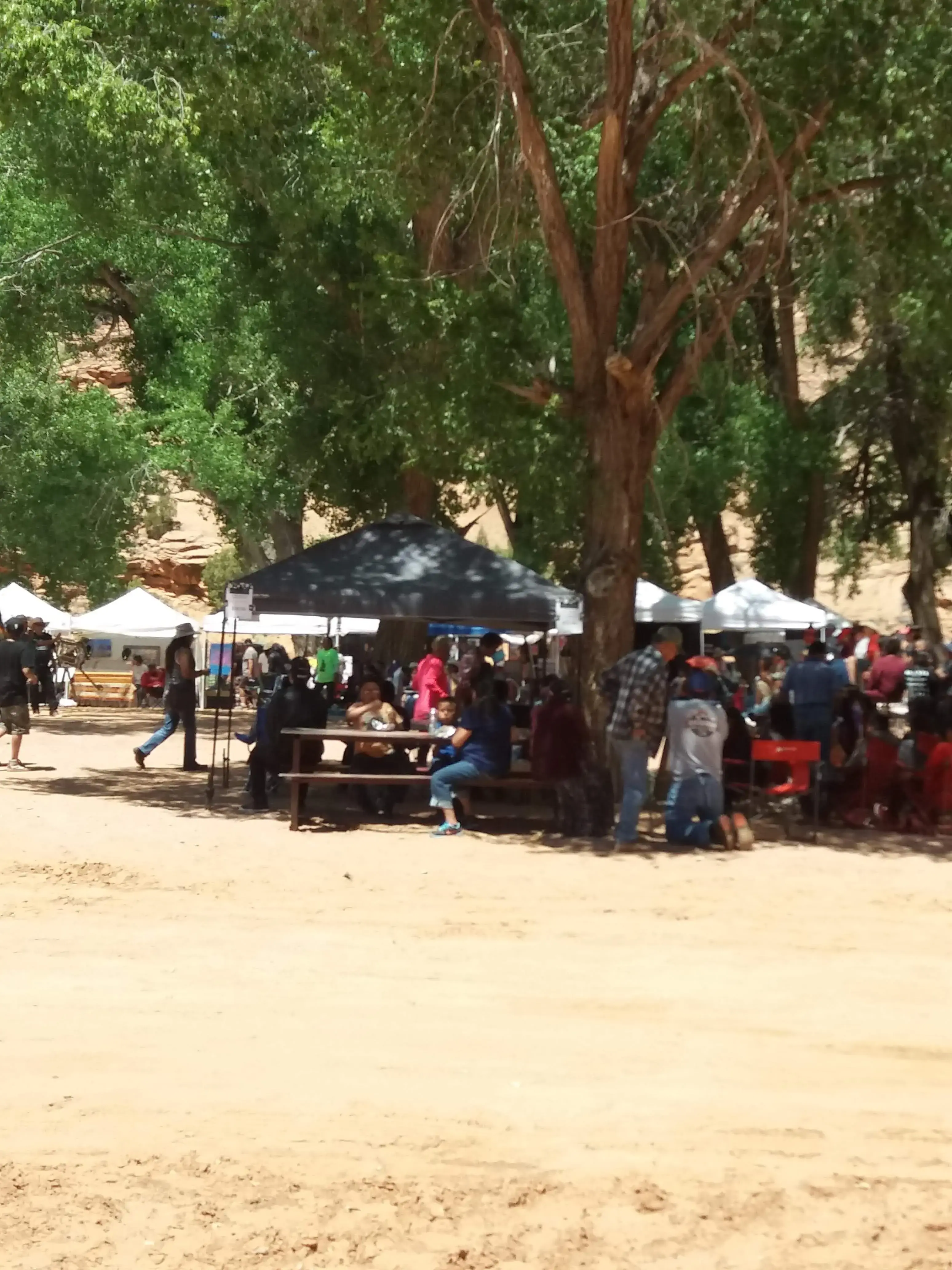 RM Laundromat thumbnail 5