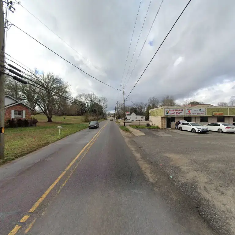 Roanoke Laundromat thumbnail 4