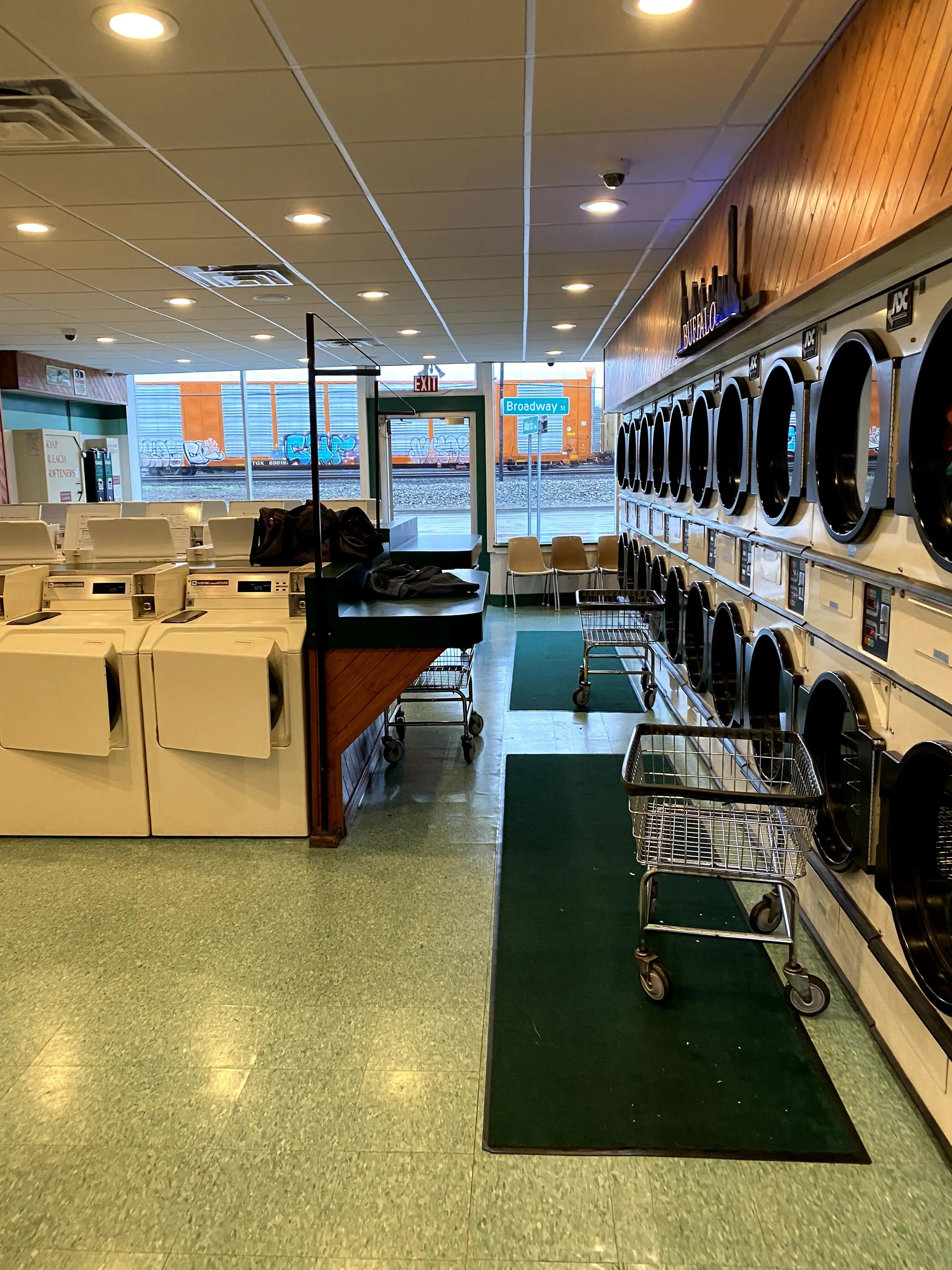Rob-Jack Laundry Center Inc location