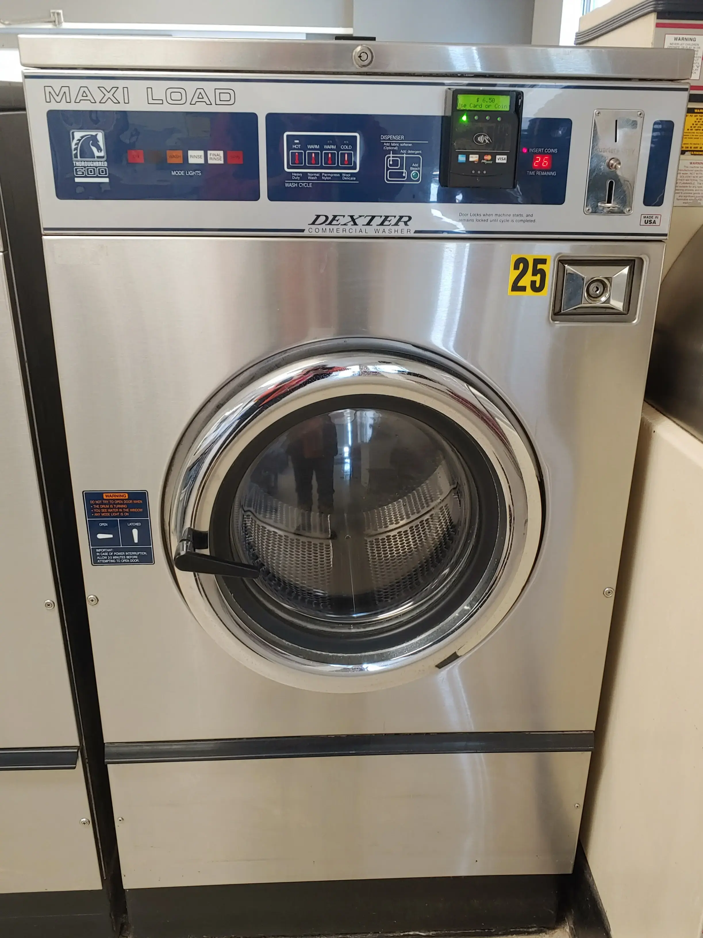 Roberts Laundromat & Car Wash location