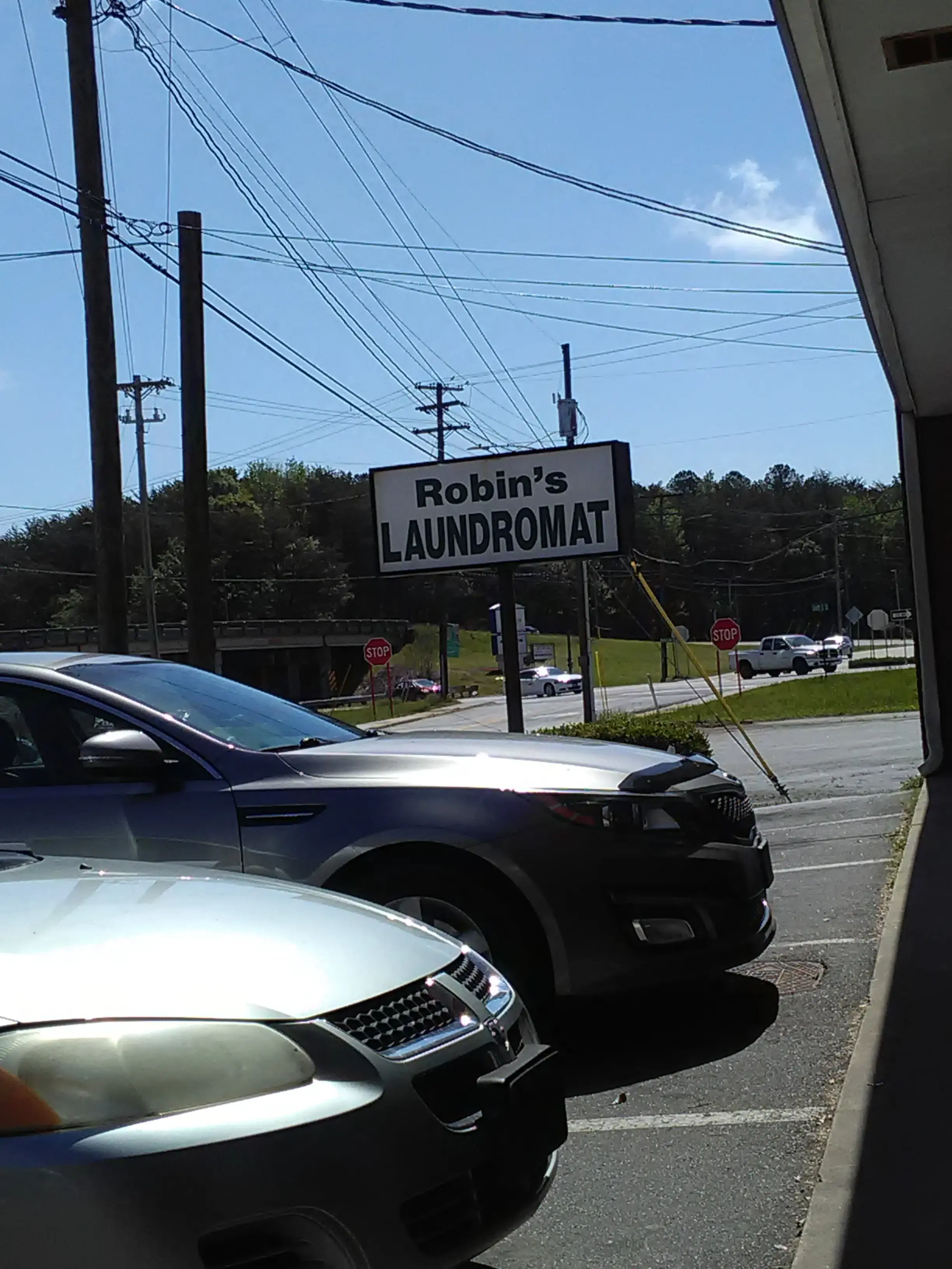 Robin's Laundry - Image 13