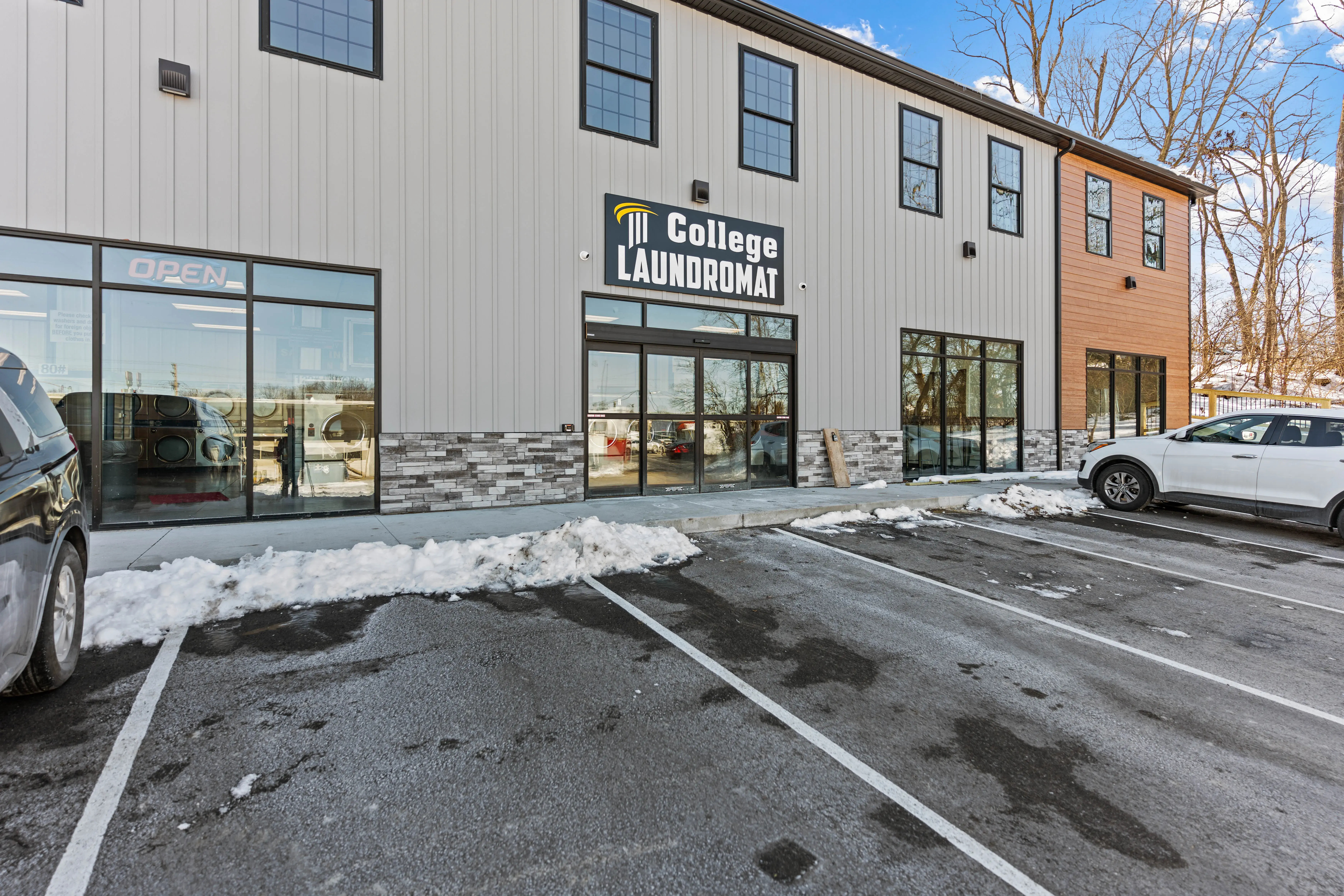Robinson's College Laundromat thumbnail 12