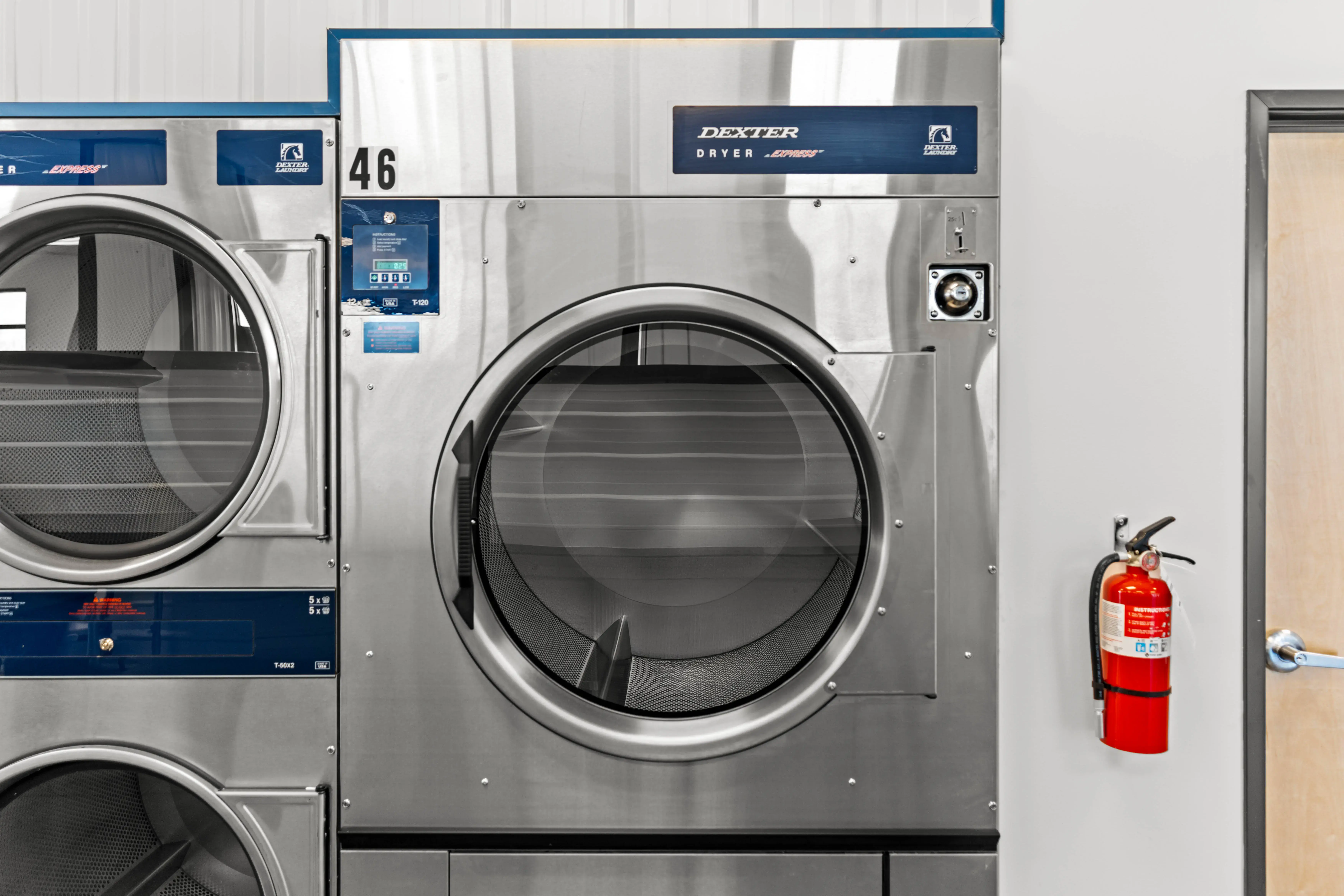 Robinson's College Laundromat thumbnail 16