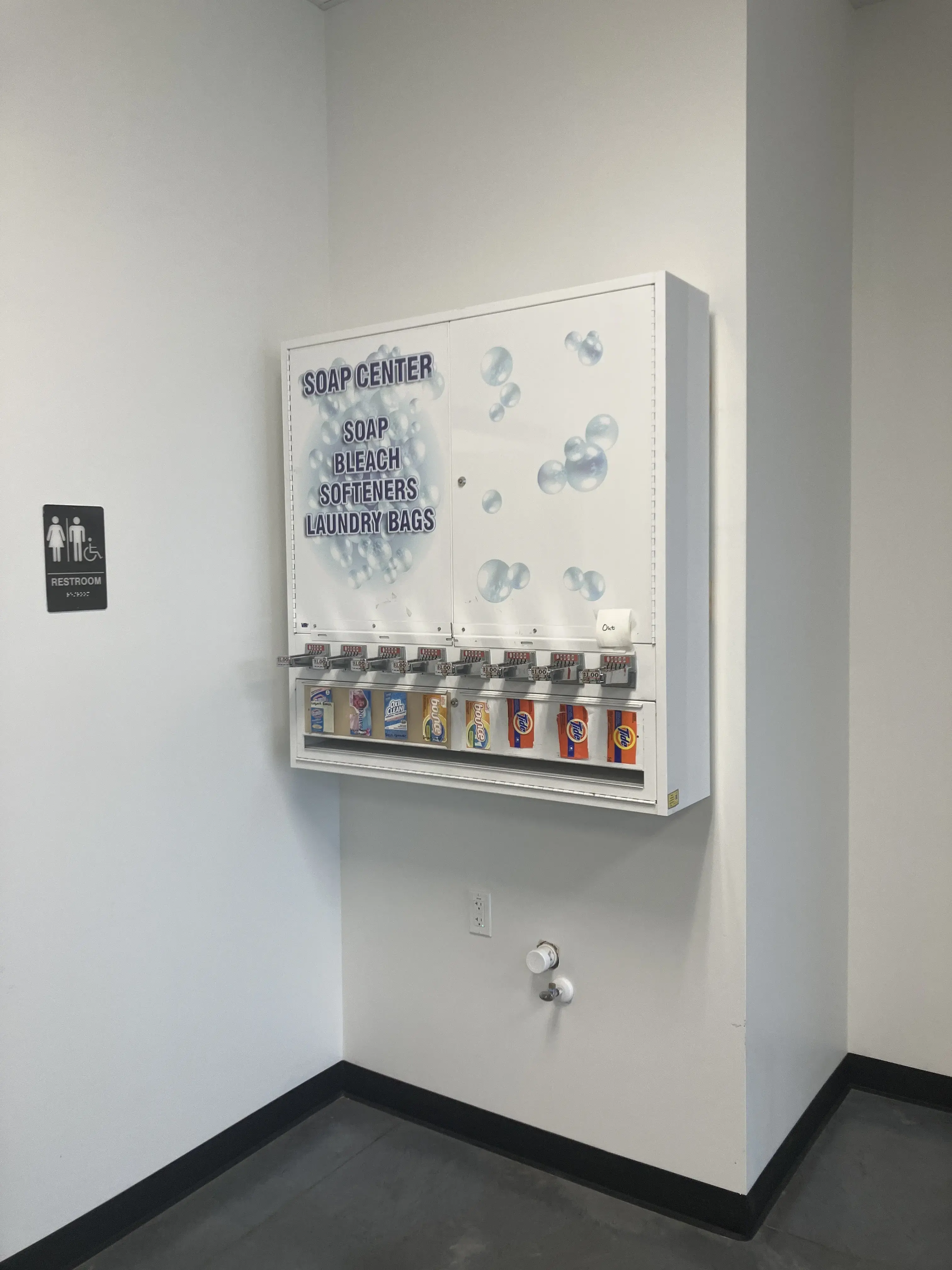 Robinson's College Laundromat thumbnail 11