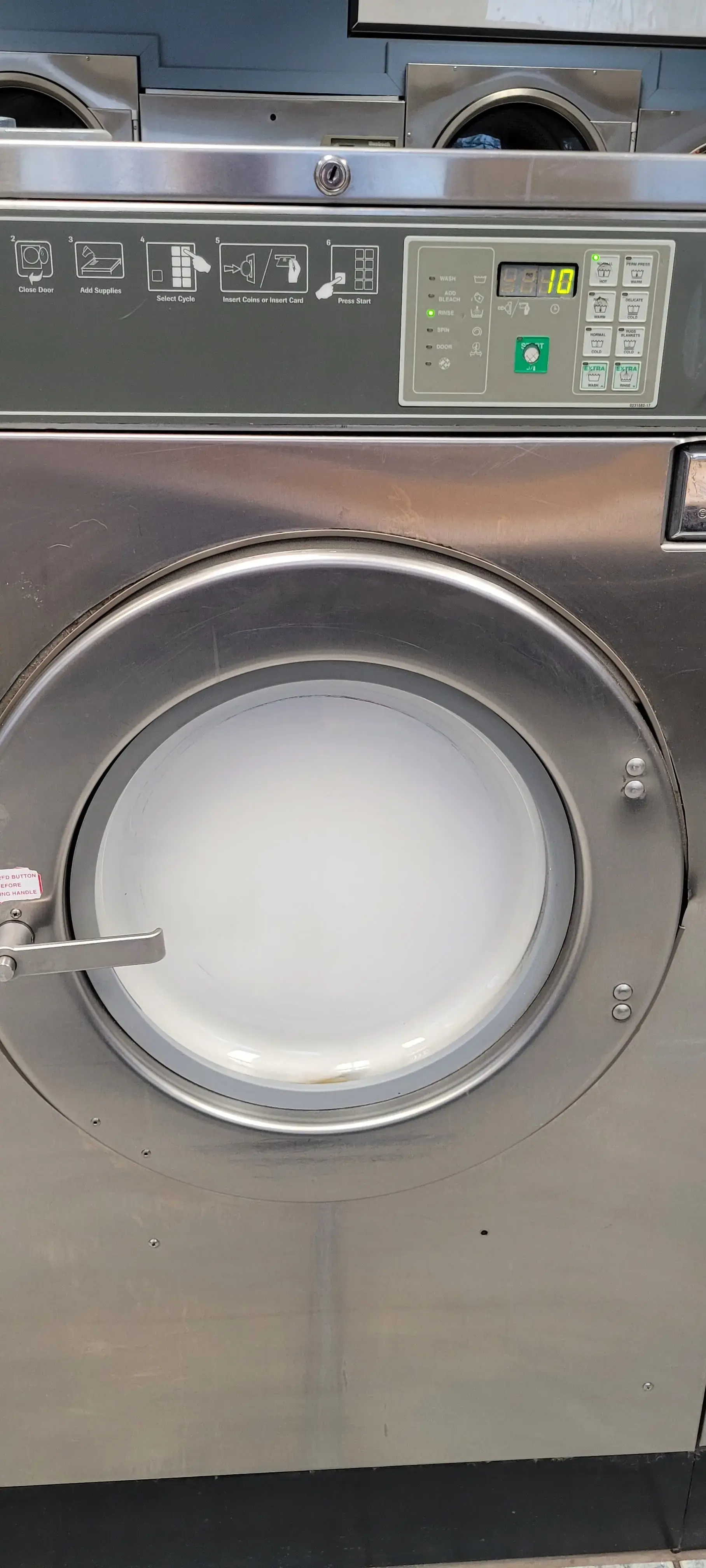 Robo Laundromat thumbnail 7