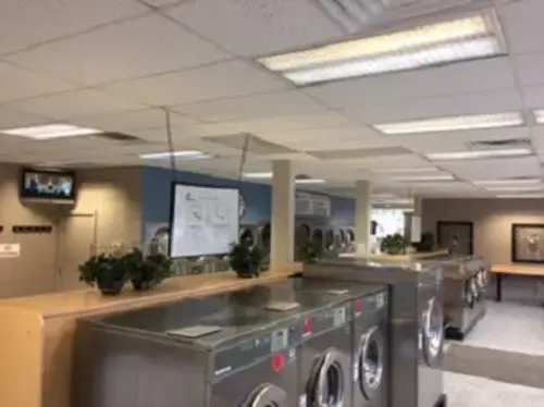 Robo Laundromat thumbnail 3