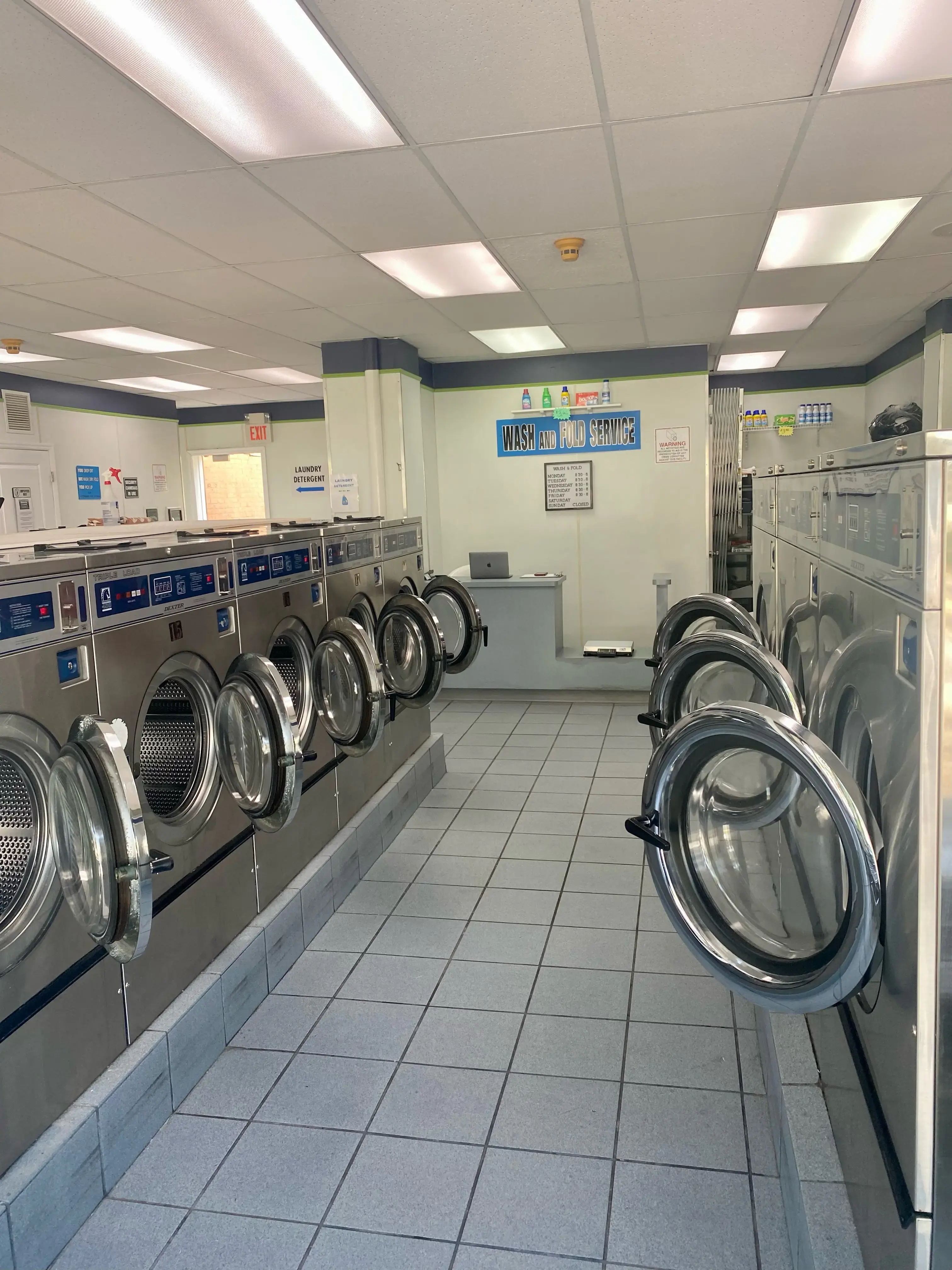Rochelle Park Laundromat - Image 9