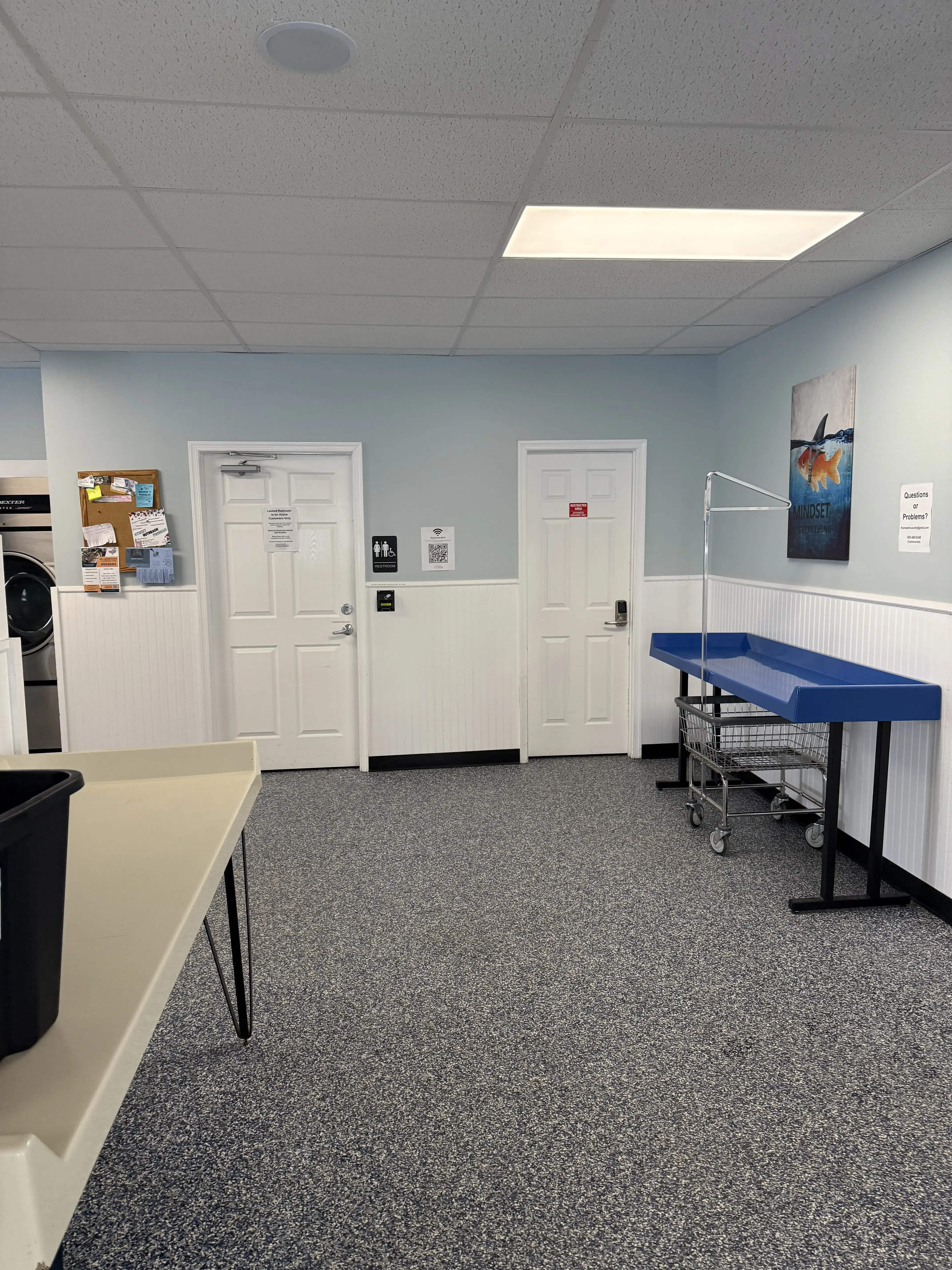 Rochester Laundromat - Image 9
