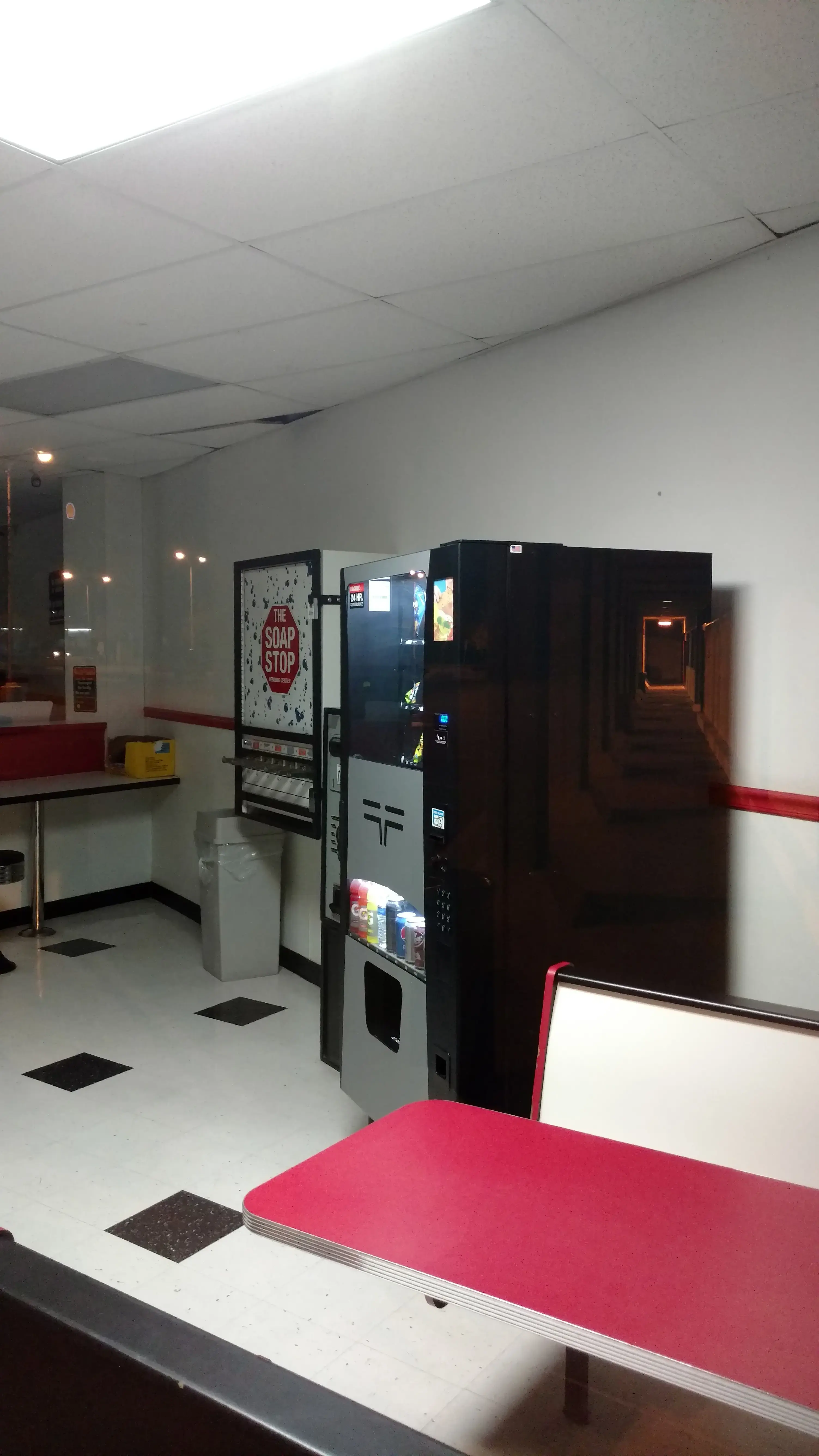 Rockin Randy's Coin-op Laundry - Image 8