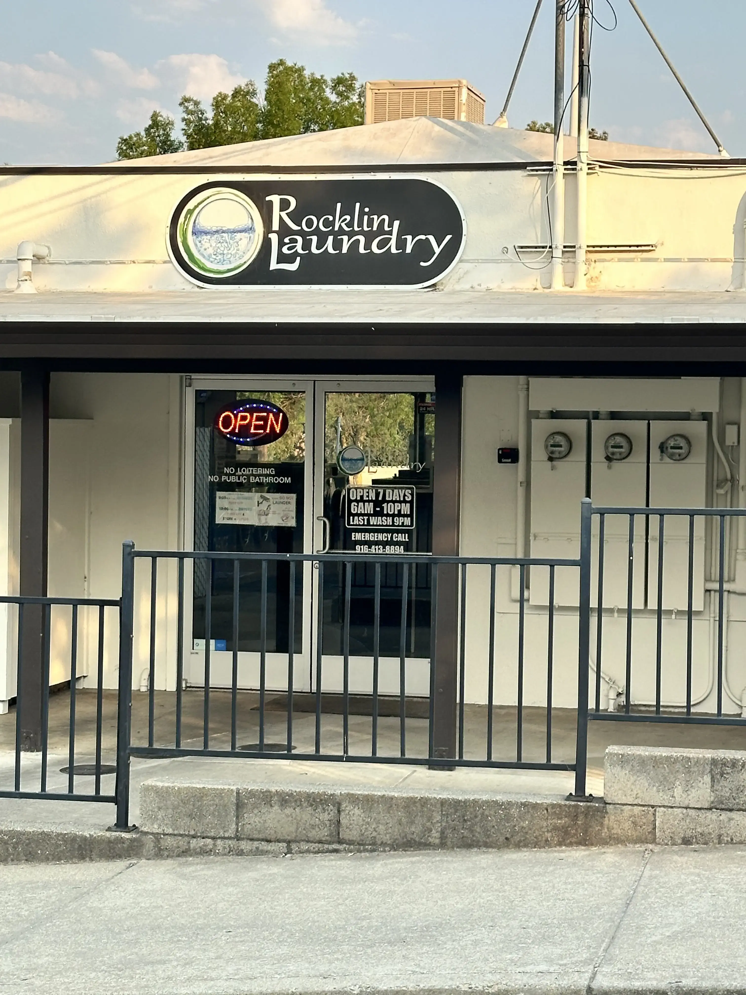 Rocklin Laundry - Image 2