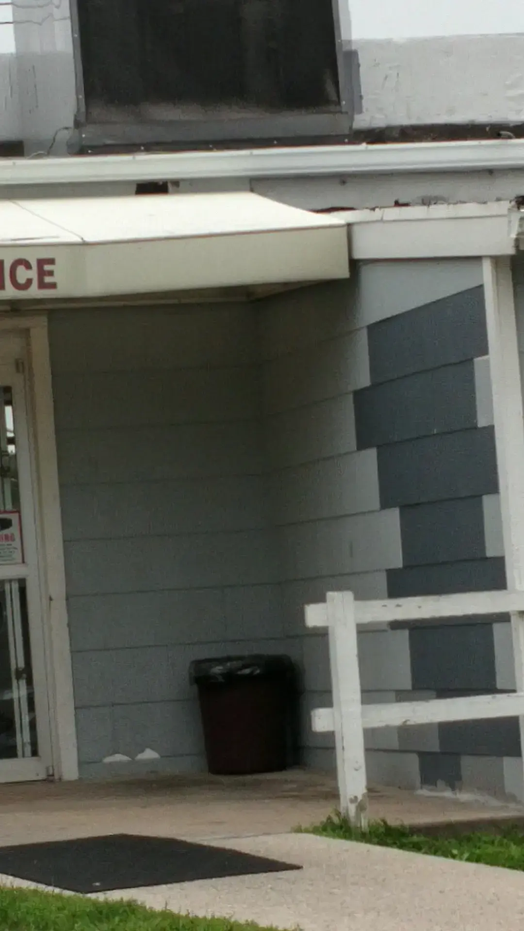 Rocky Point Laundromat thumbnail 16