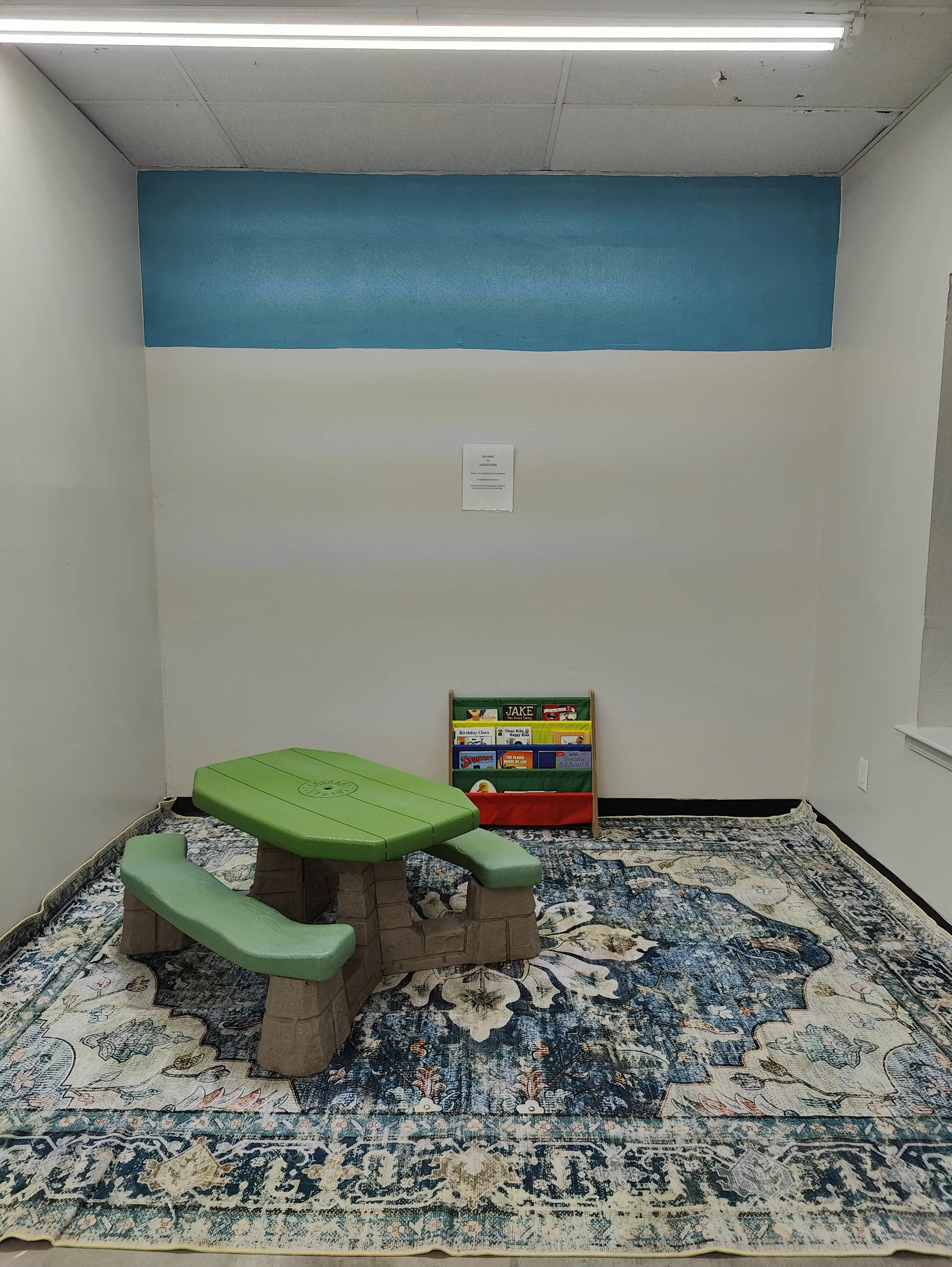 Rocky's Laundromat - Image 10