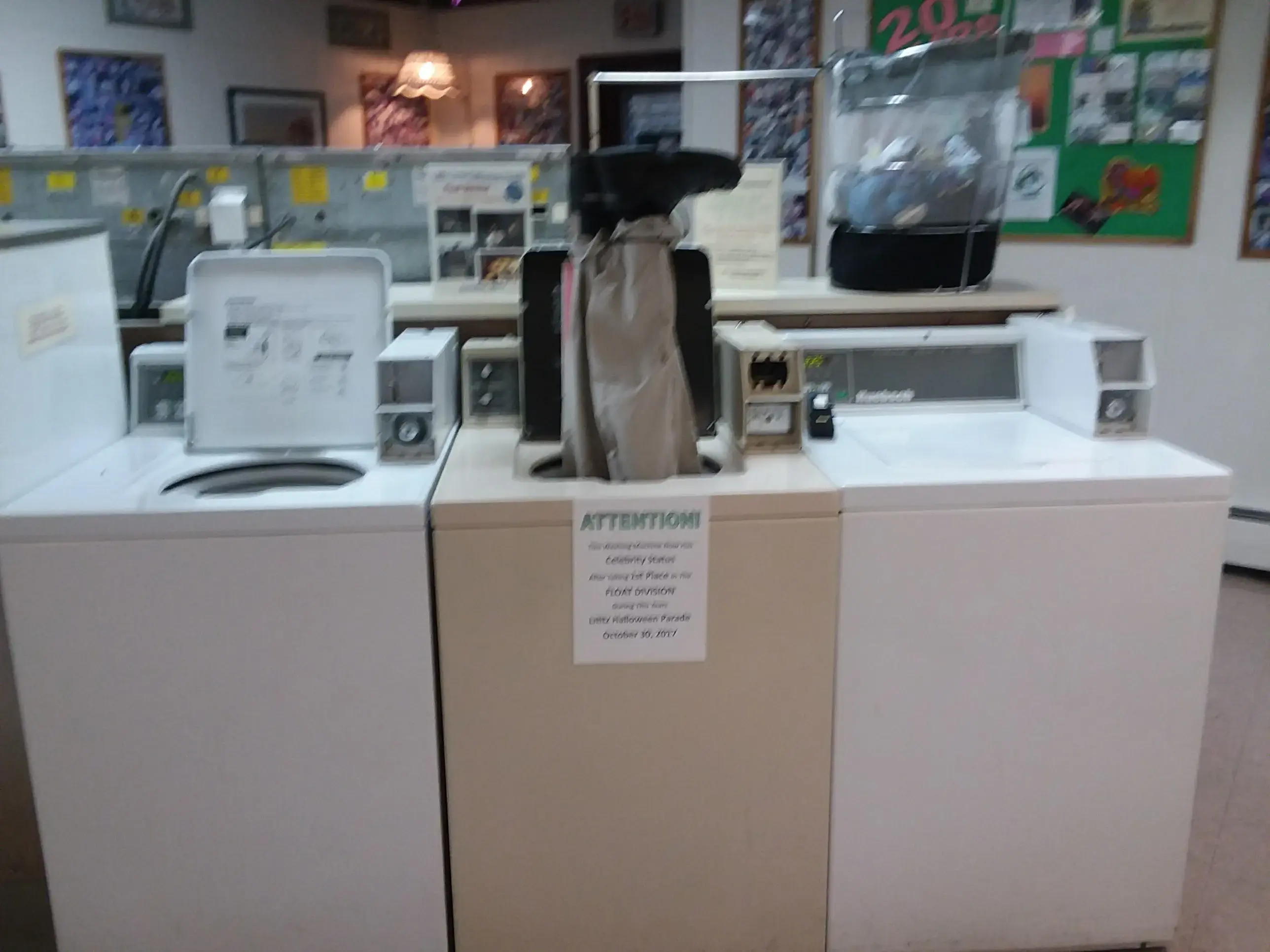 Rodney Lane Laundromat - Image 8