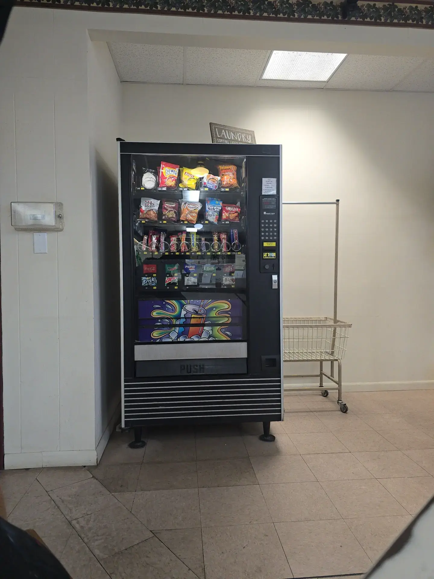 Rodney Lane Laundromat thumbnail 10