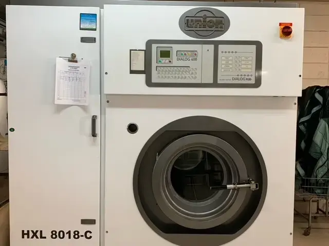 Rogue Cleaners & Laundromat - Image 16