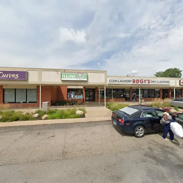 Rogy's Coin Laundry & Dry Cleaning - Image 7