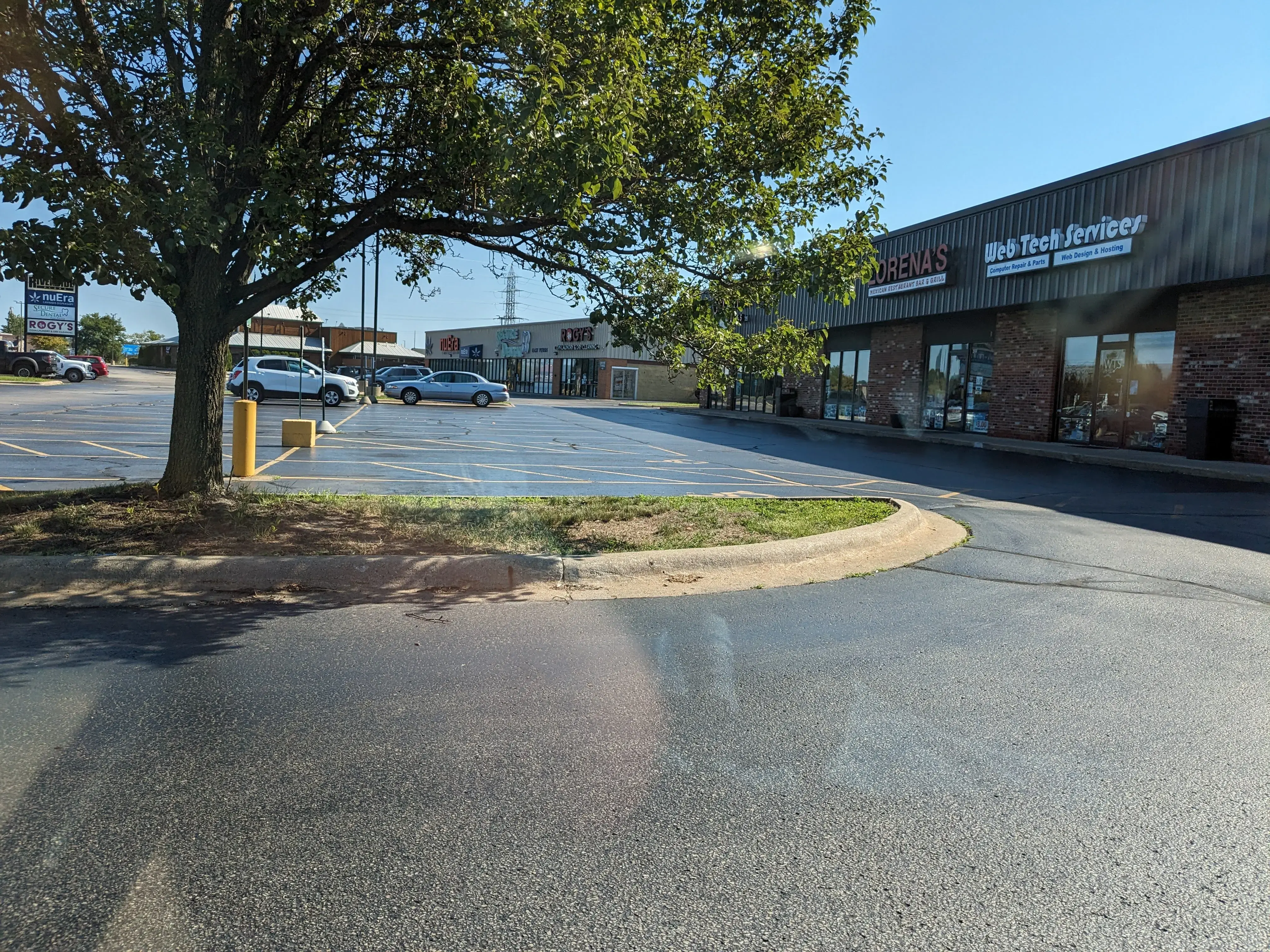 Rogy's Laundry & Dry Cleaning, LLC - Image 16
