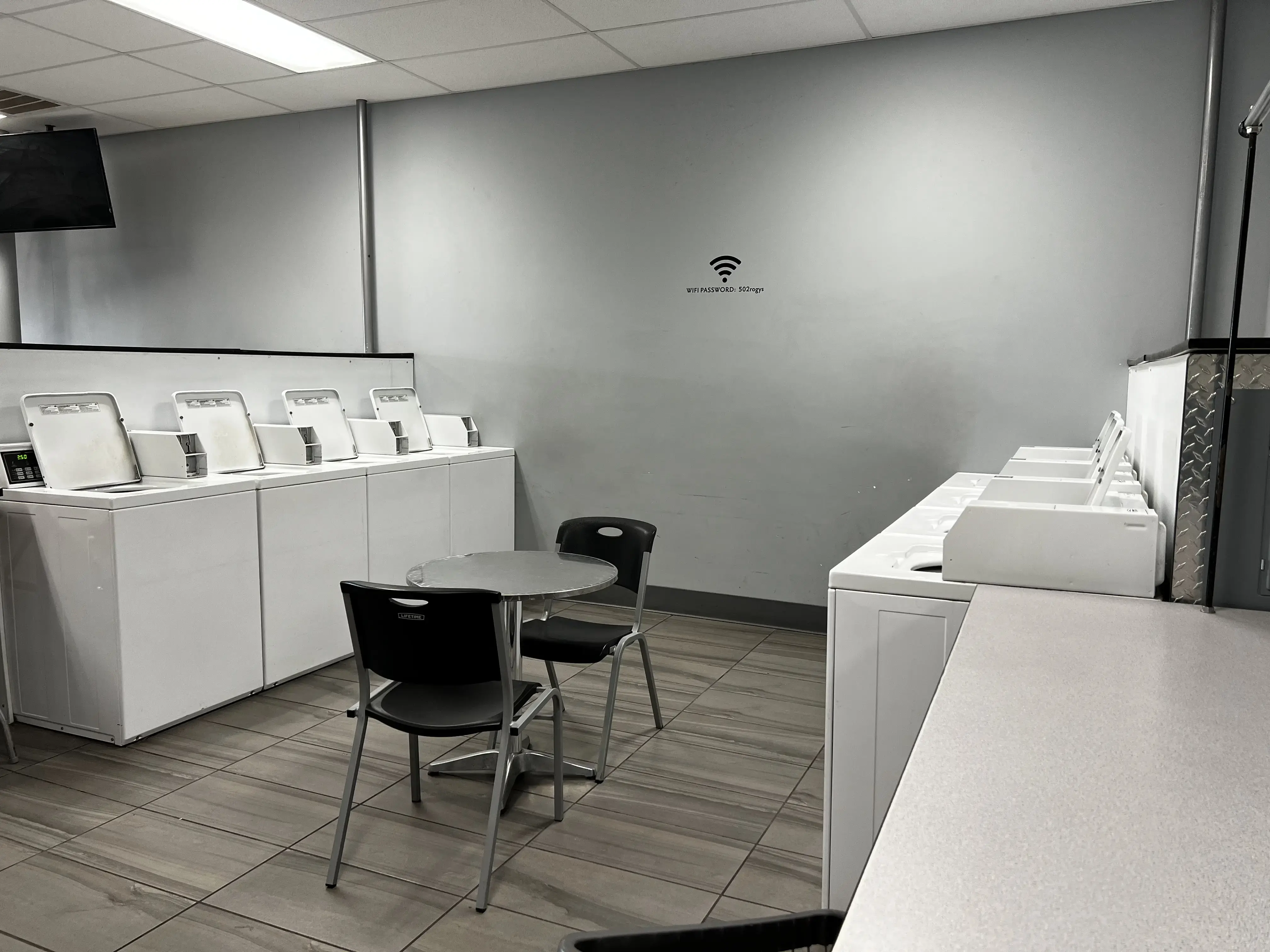 Rogy's Laundry & Dry Cleaning, LLC thumbnail 9