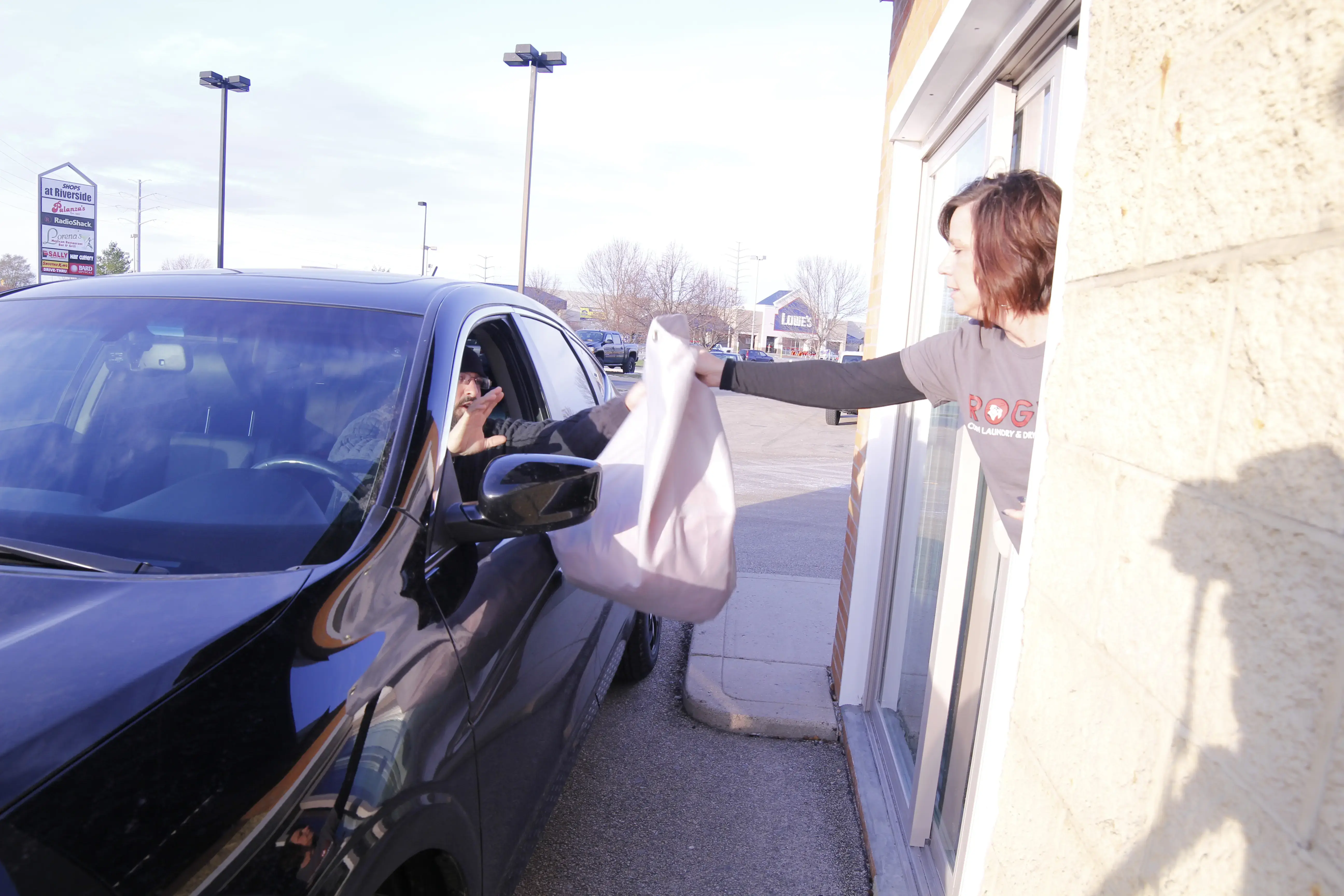 Rogy's Laundry & Dry Cleaning, LLC - Image 18