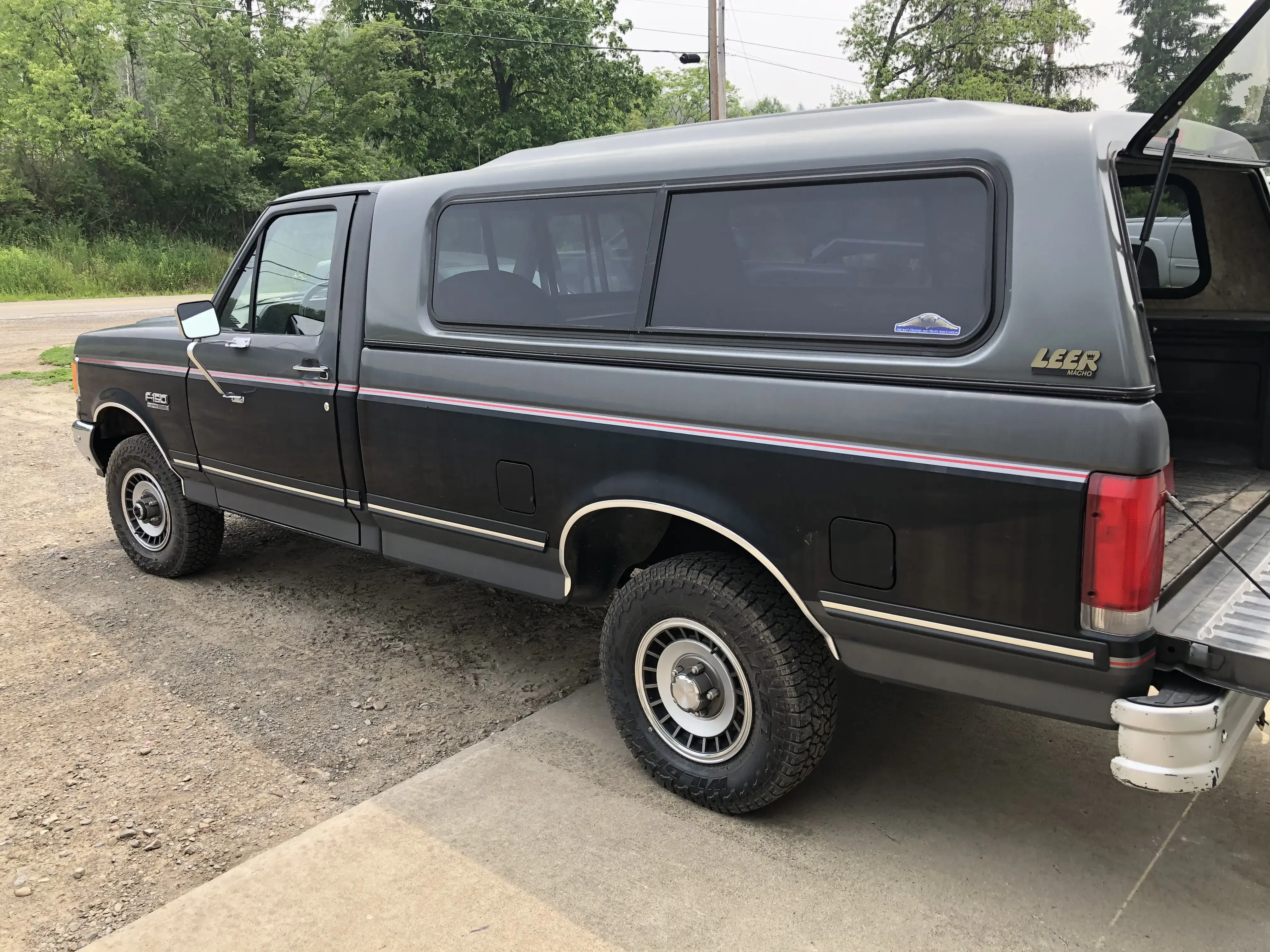 Ronald A. MaKenzie Car Wash & Laundromat thumbnail 8