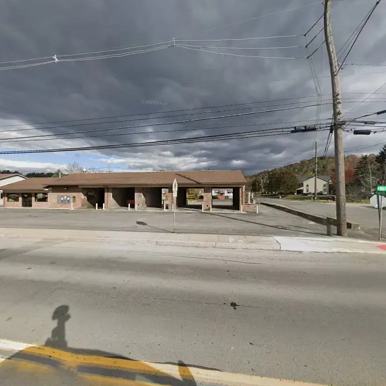 Ronald A. MaKenzie Car Wash & Laundromat thumbnail 10