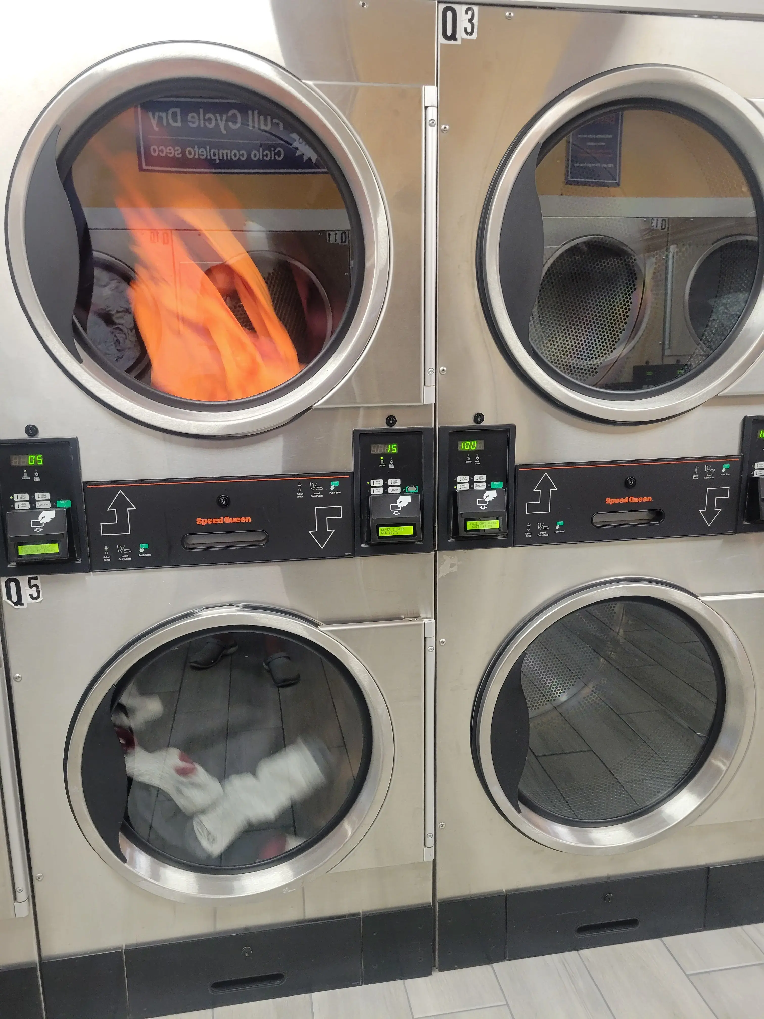 Ropa Laundry thumbnail 12