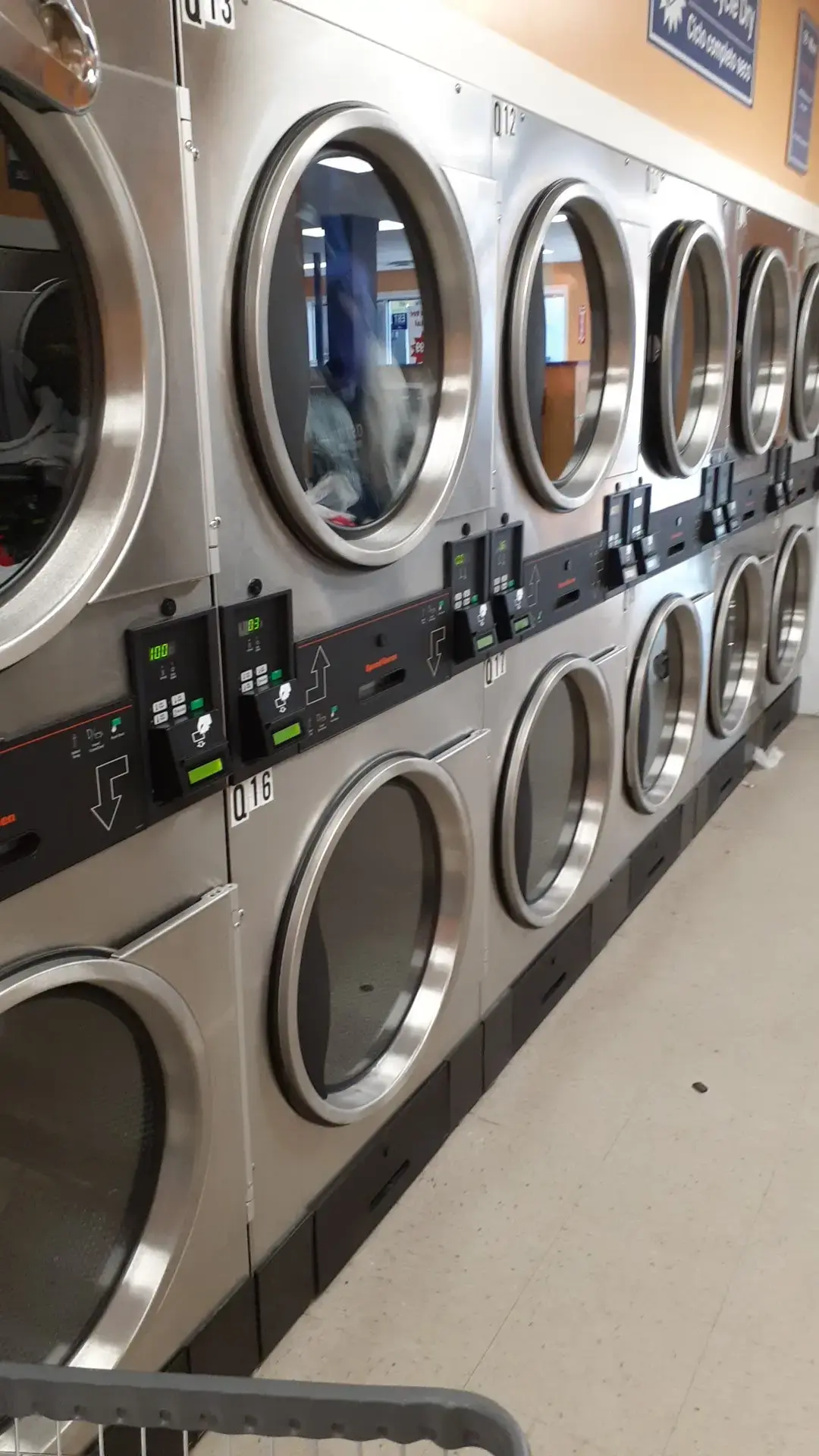 Ropa Laundry thumbnail 19