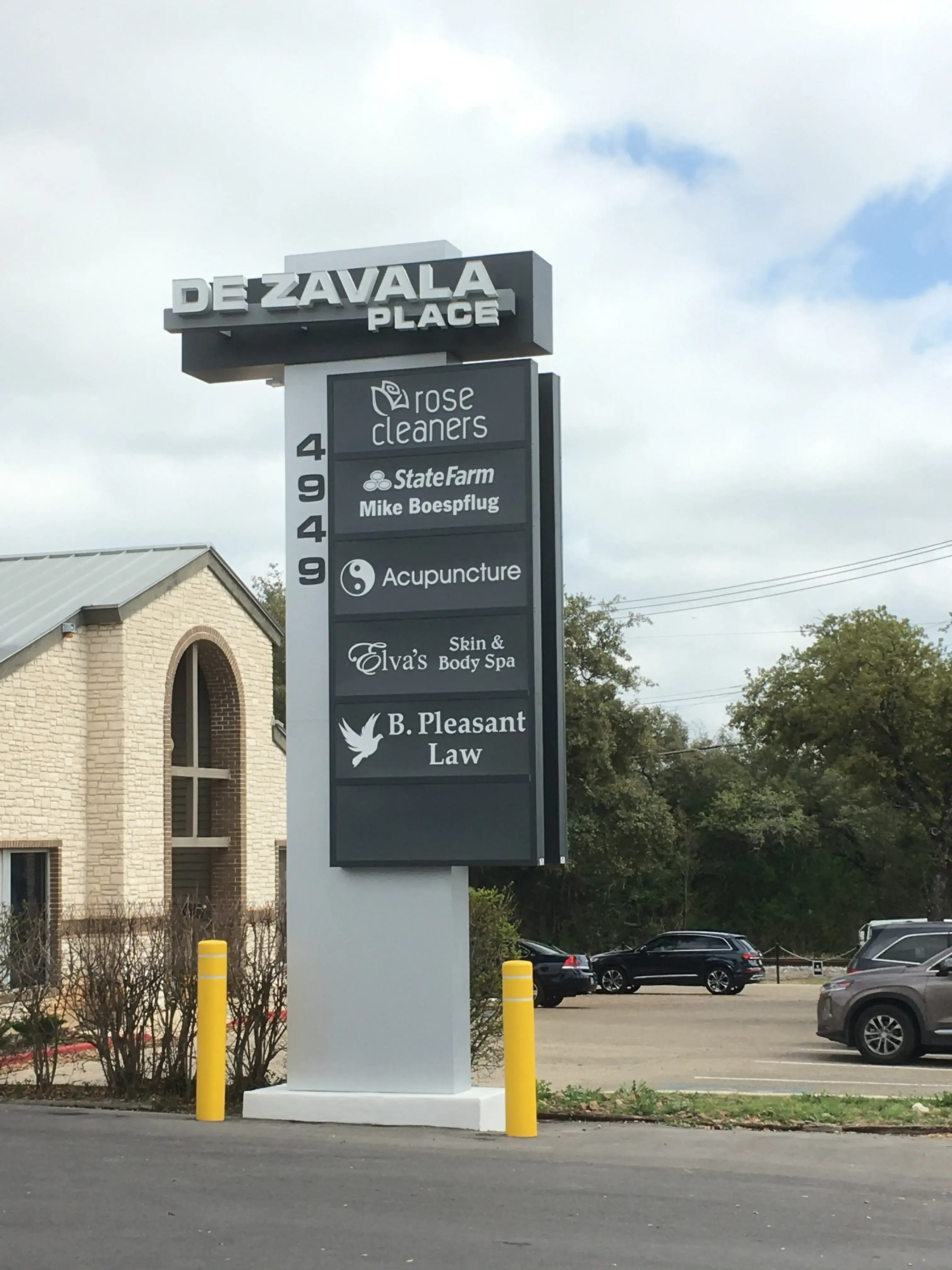 Rose Cleaners & Laundry thumbnail 8