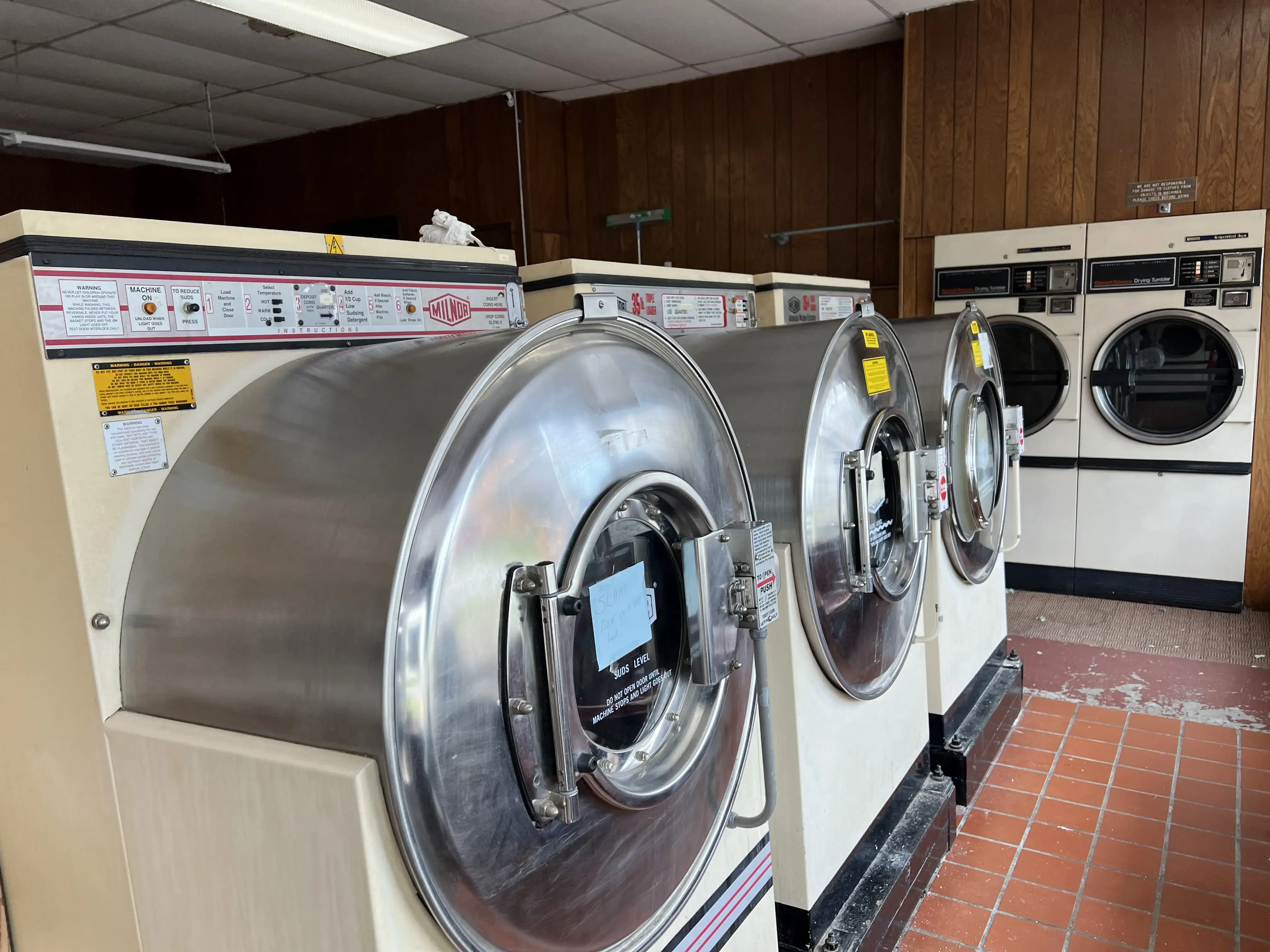 Rose Dry Cleaners & Laundromat - Image 8