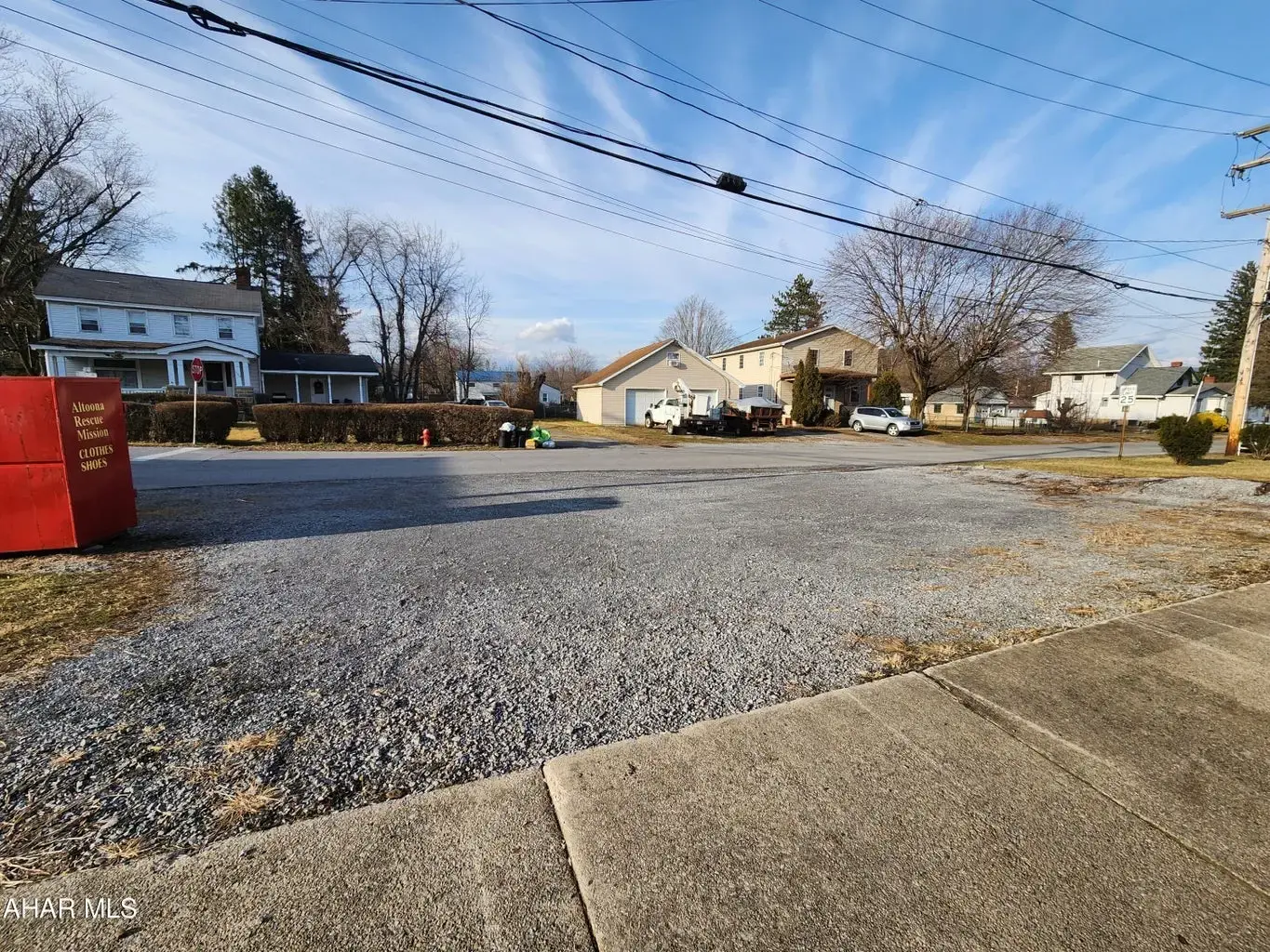 Rose Dry Cleaners & Laundromat - Image 7