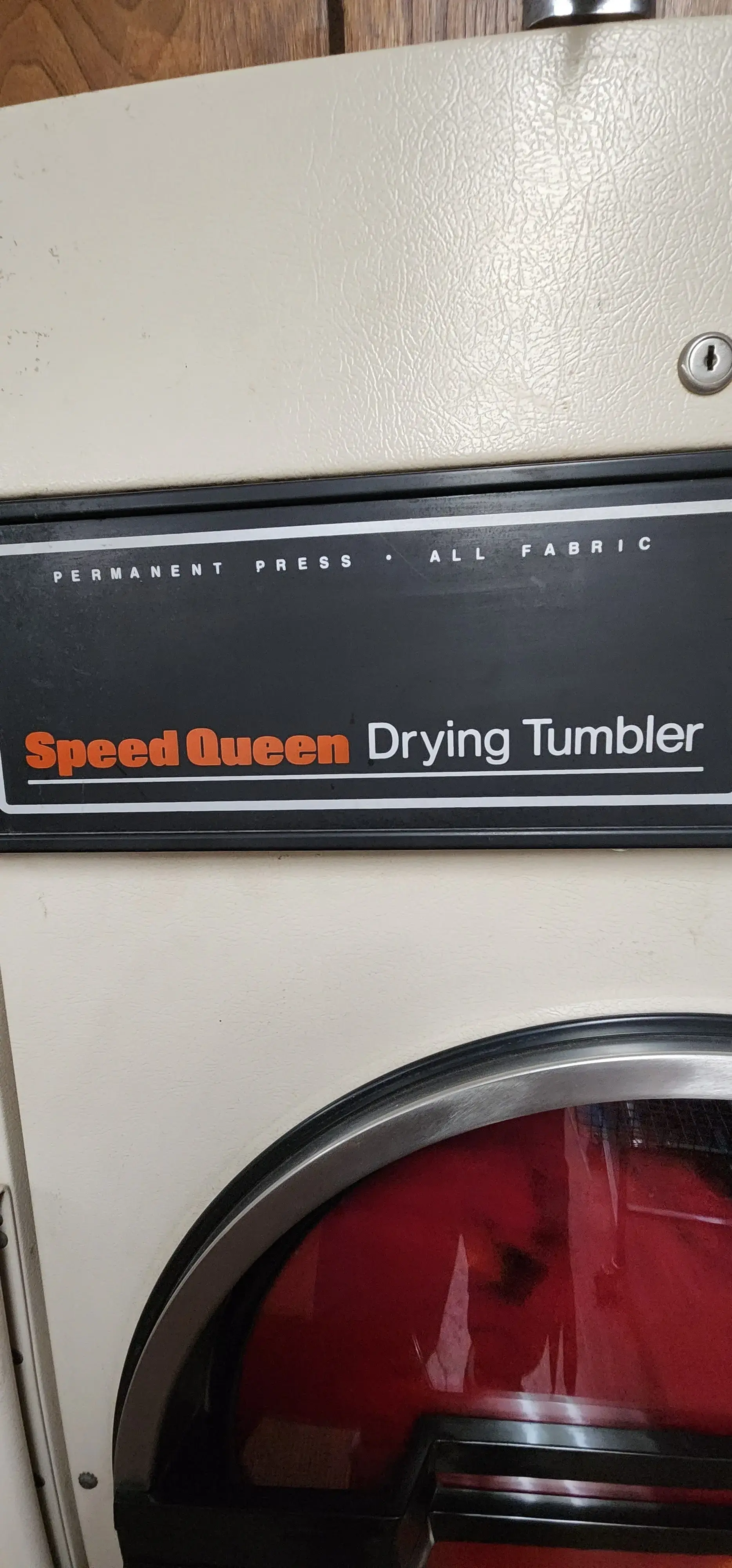 Rose Dry Cleaners & Laundromat - Image 11