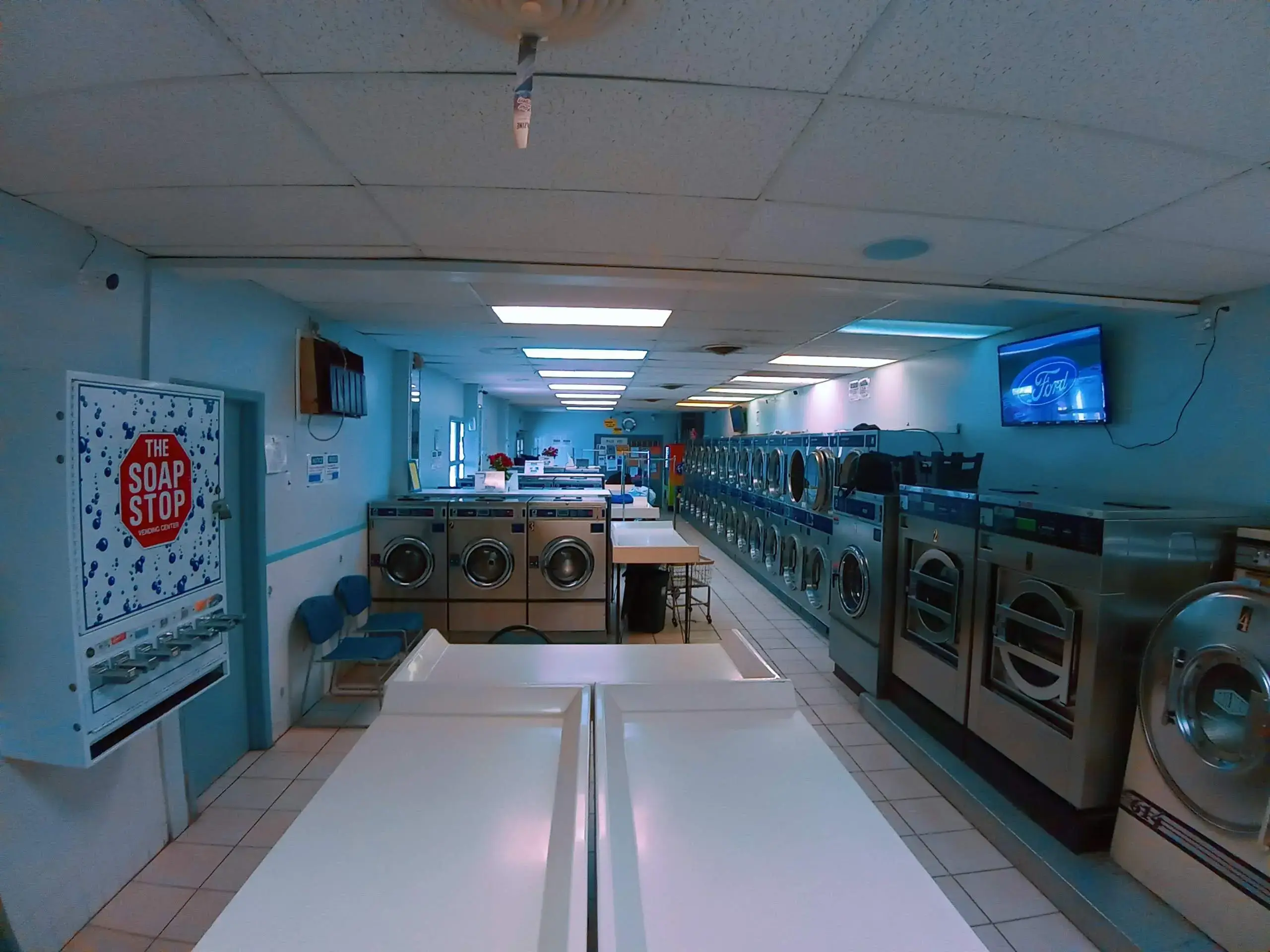 Rose Laundromat - Image 5