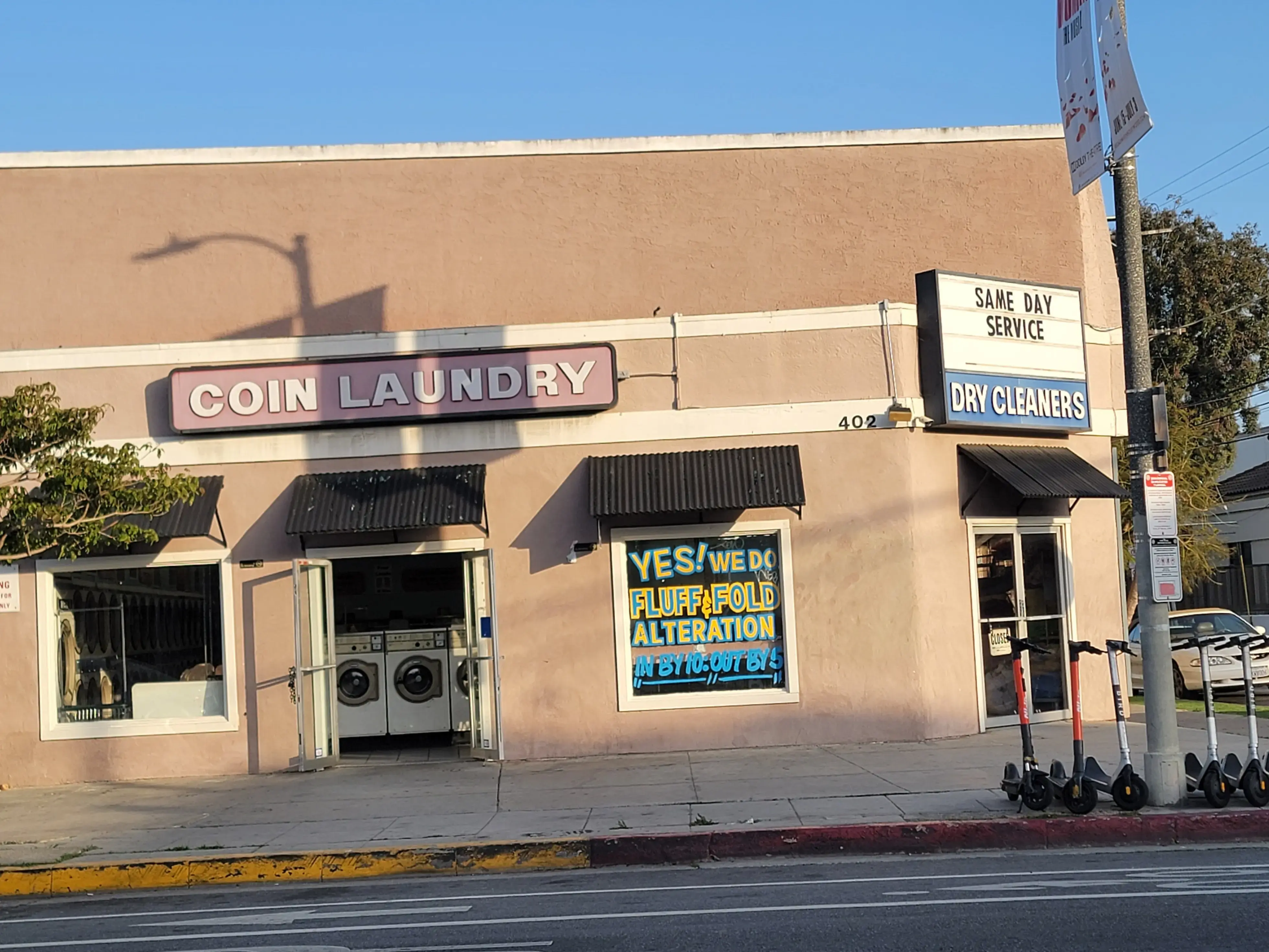 Rosebud Drycleaners & Launderette location