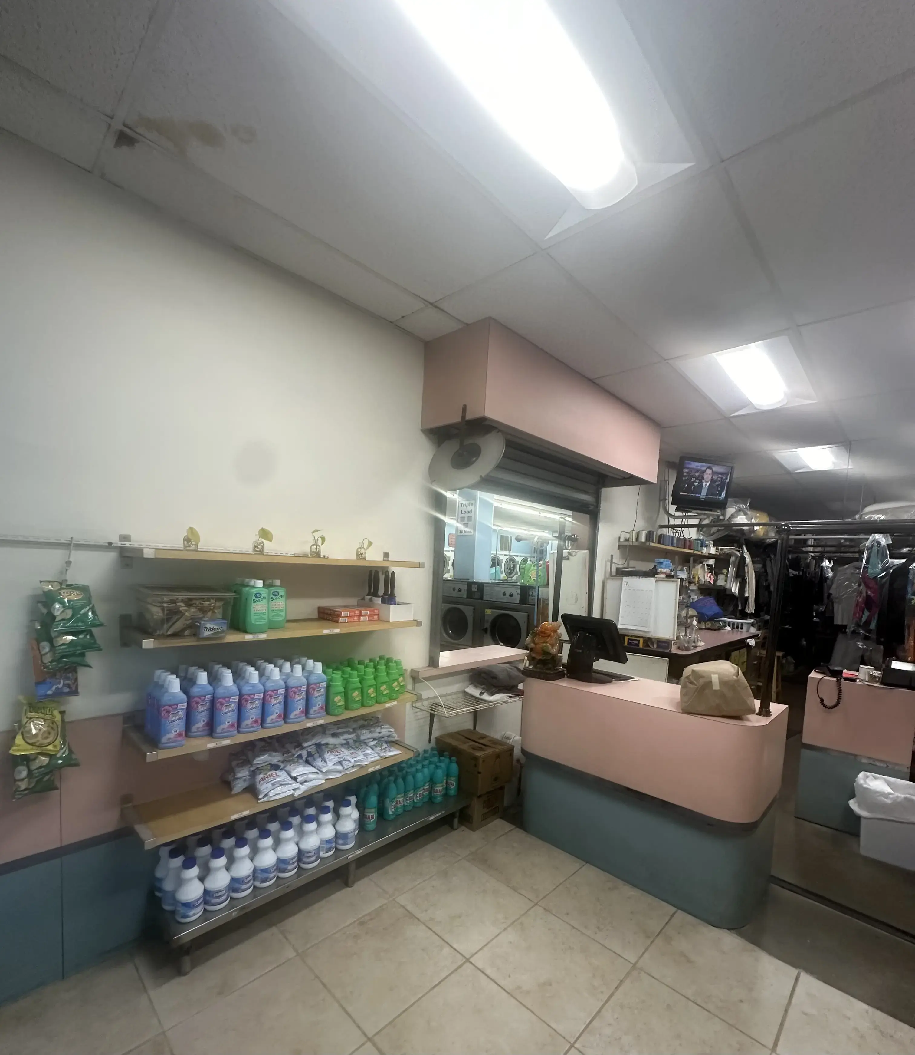 Rosebud Drycleaners & Launderette - Image 7