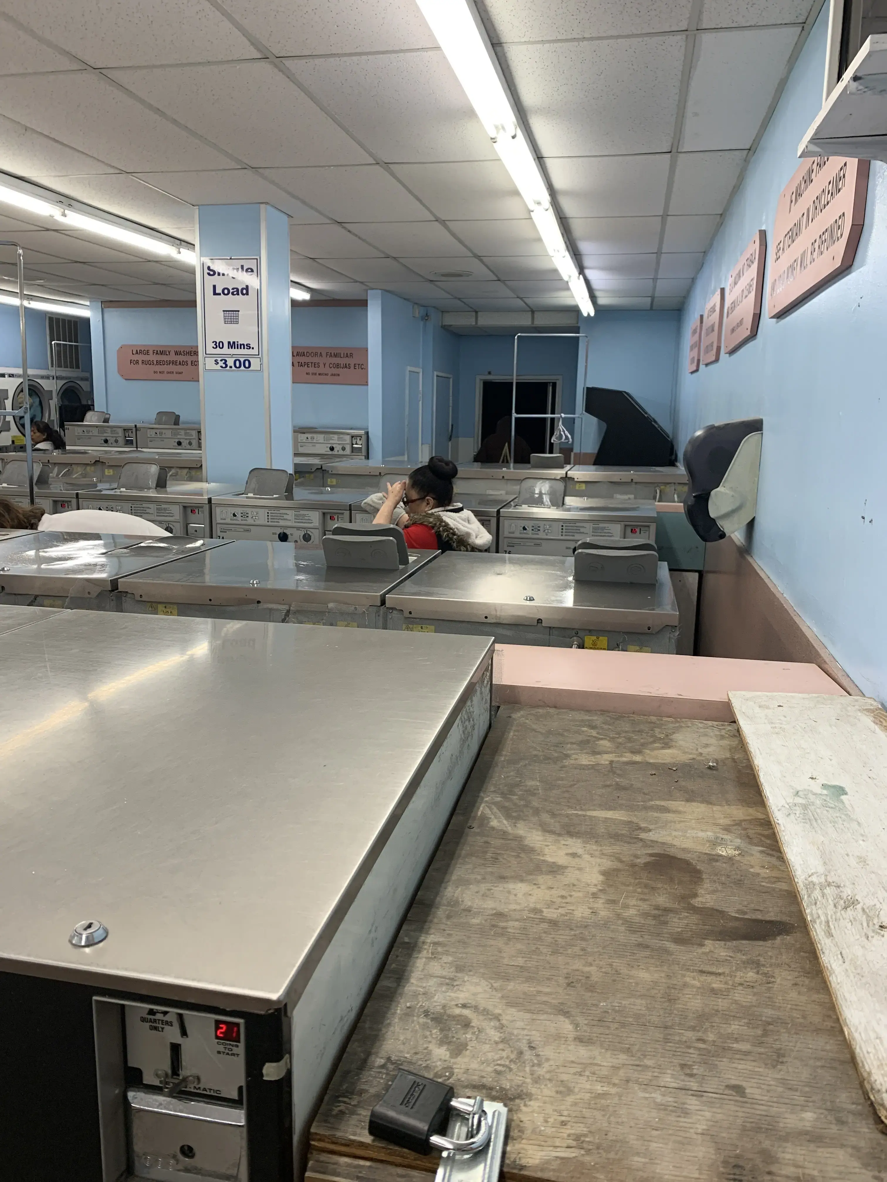 Rosebud Drycleaners & Launderette thumbnail 8