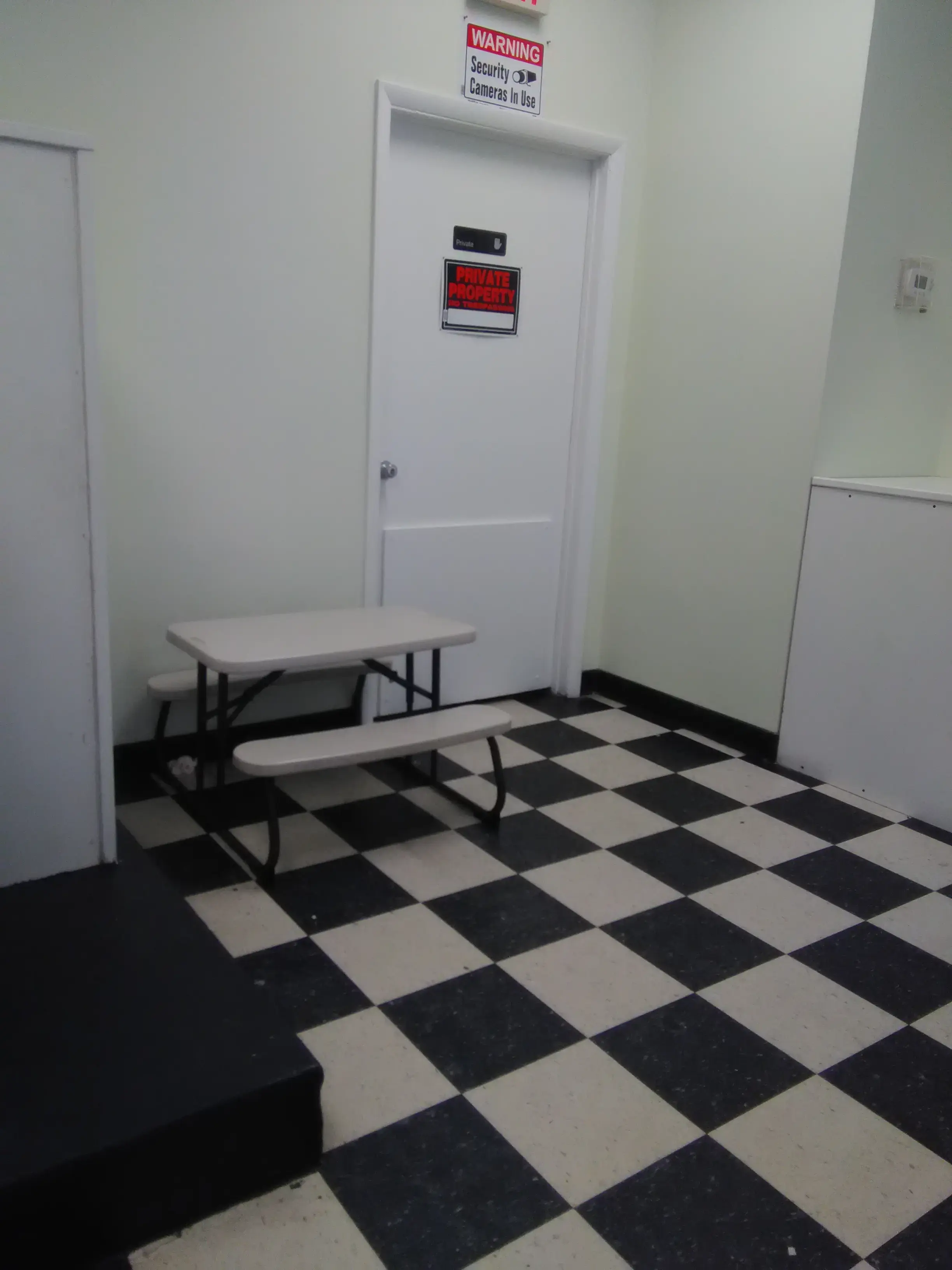 Rosecroft Laundromat thumbnail 16